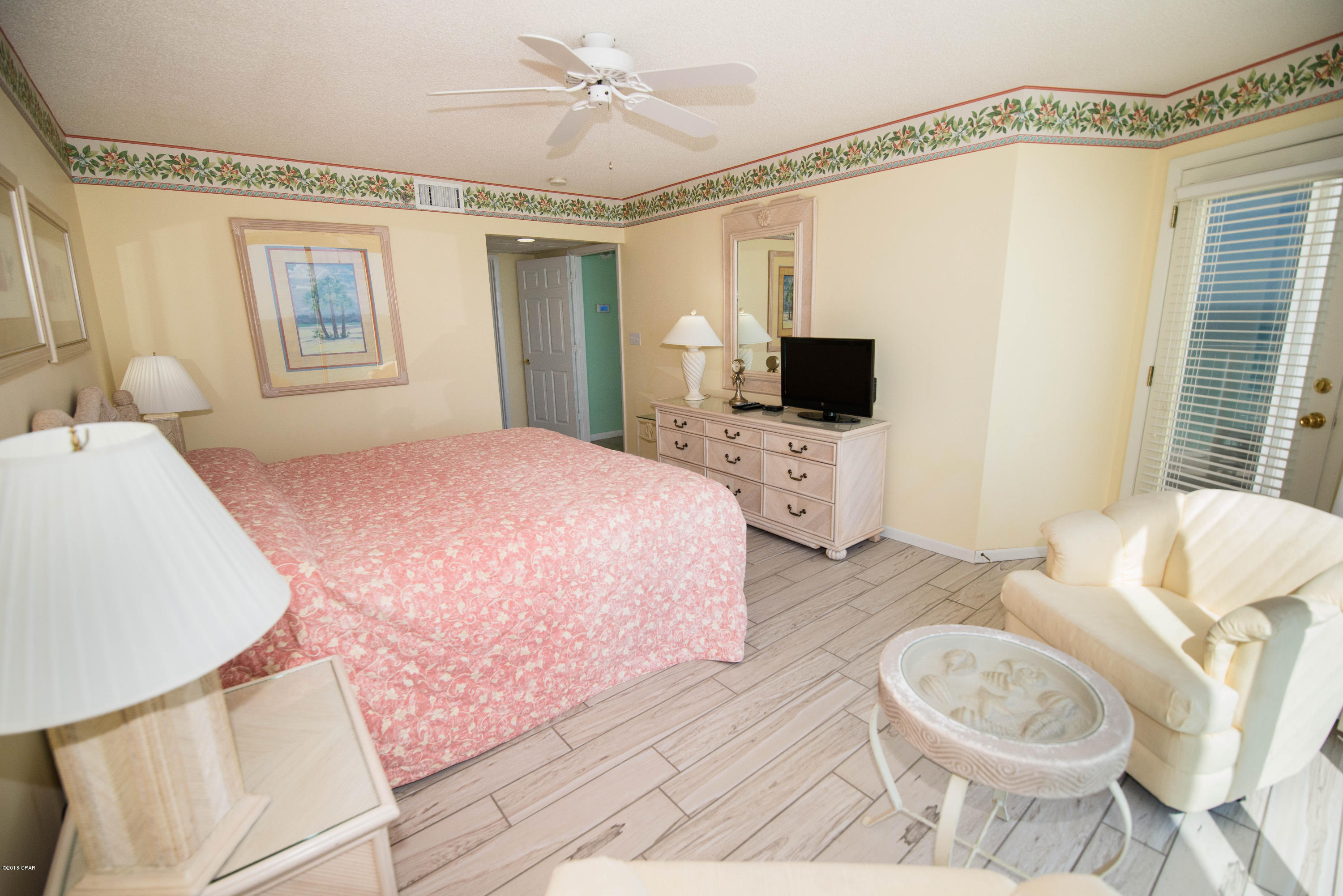 Long Beach Towers III - Residential