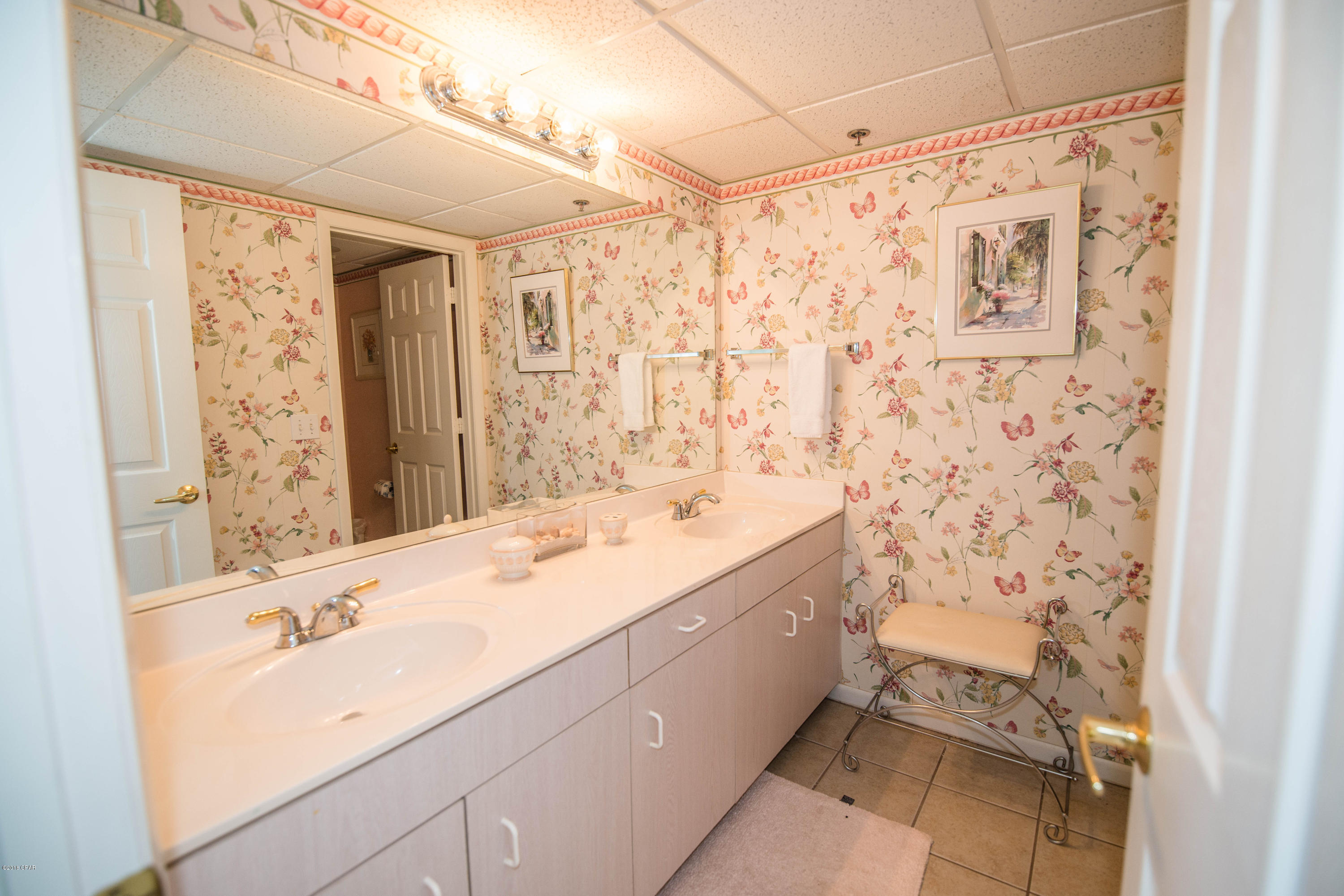 Long Beach Towers III - Residential