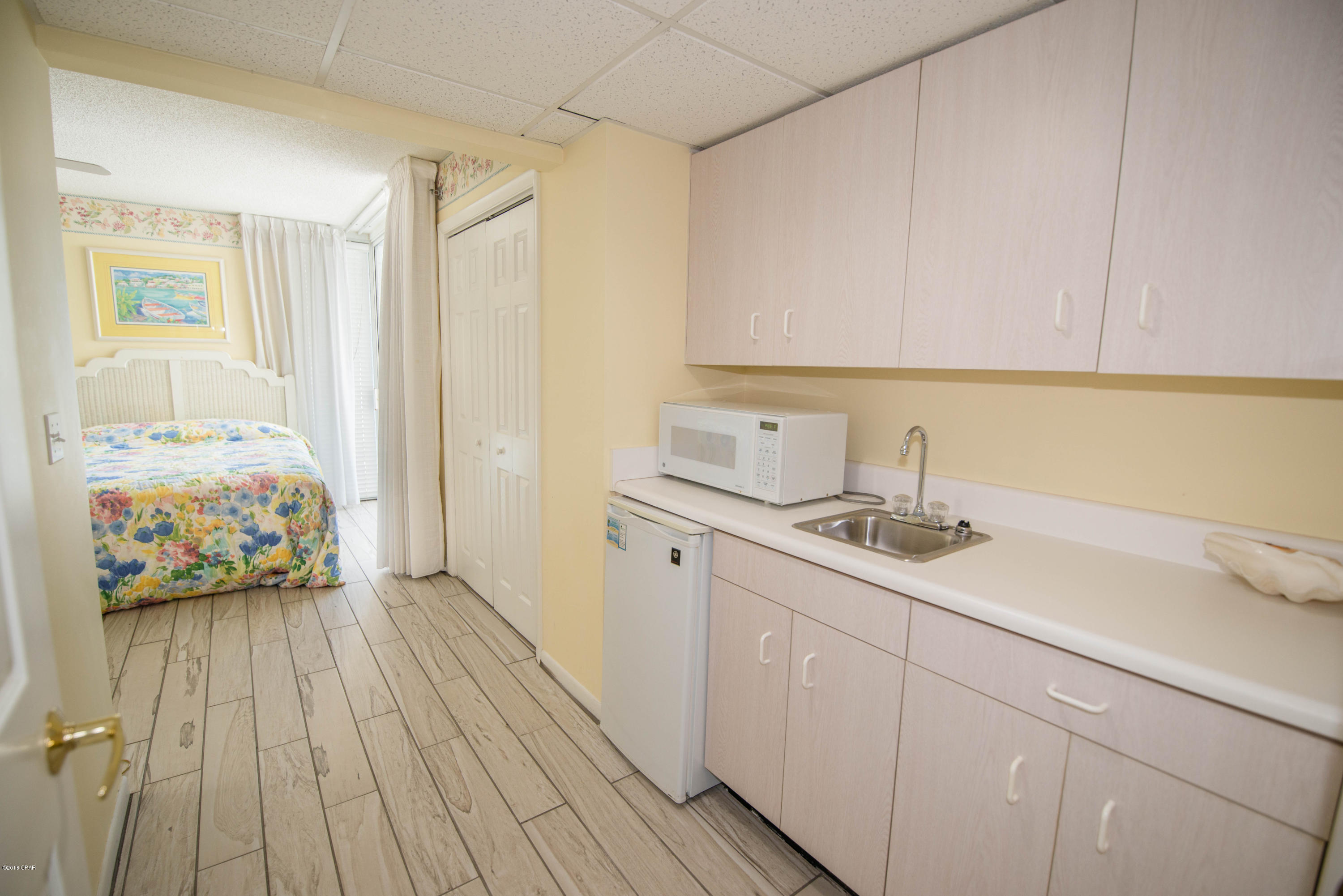 Long Beach Towers III - Residential