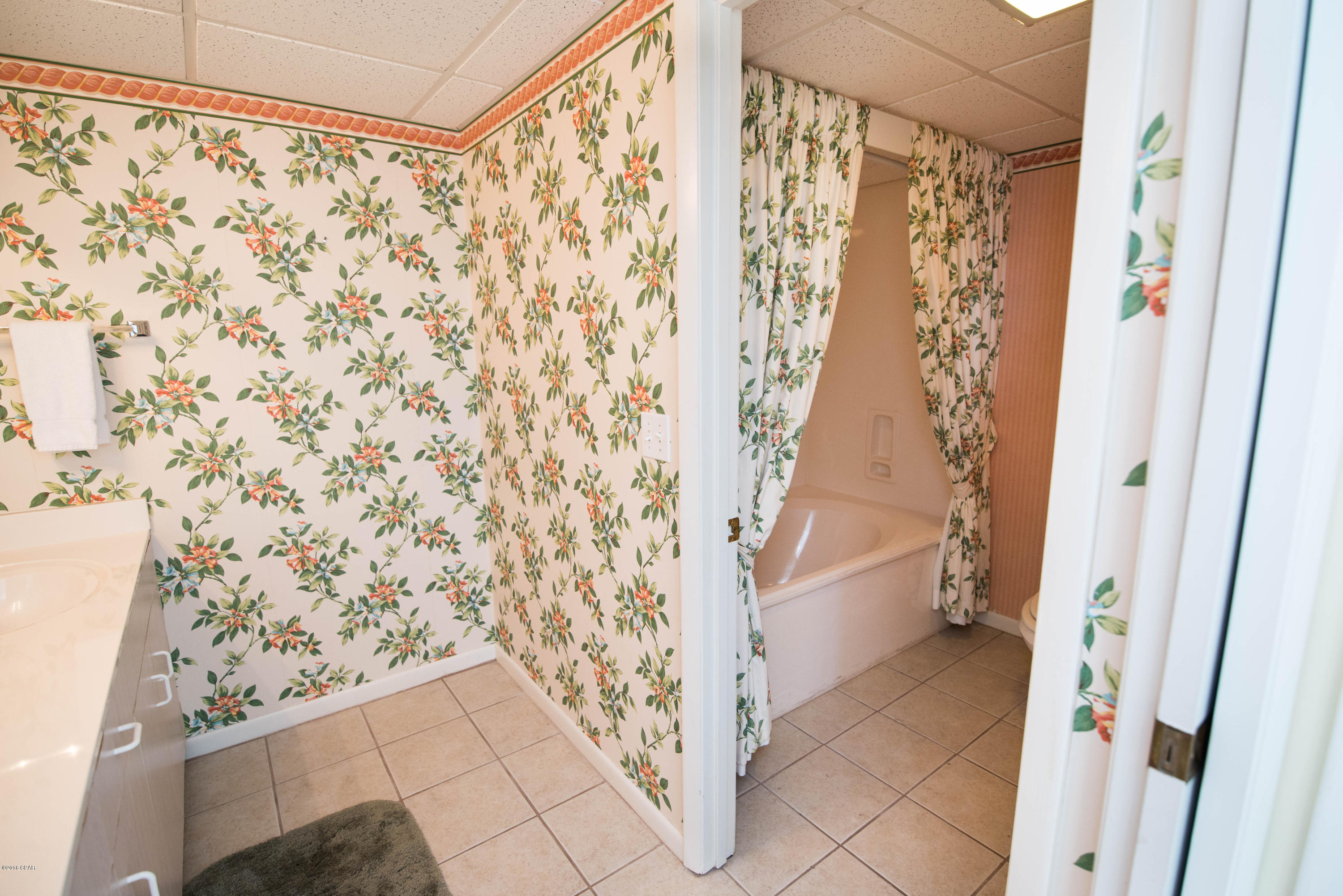 Long Beach Towers III - Residential