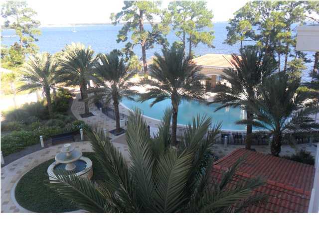 Magnolia Bay Club - Residential