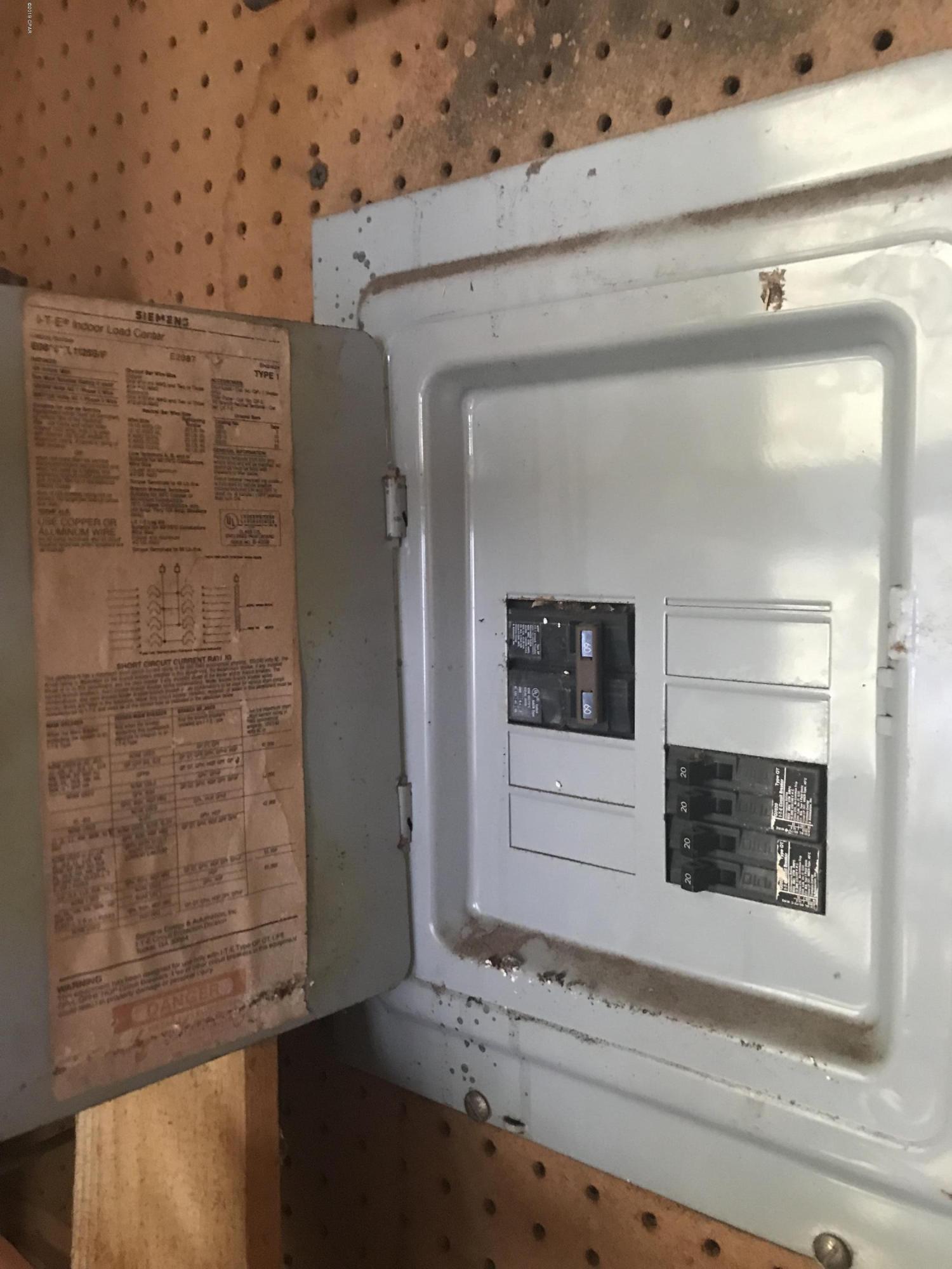 [No Recorded Subdiv] - Residential