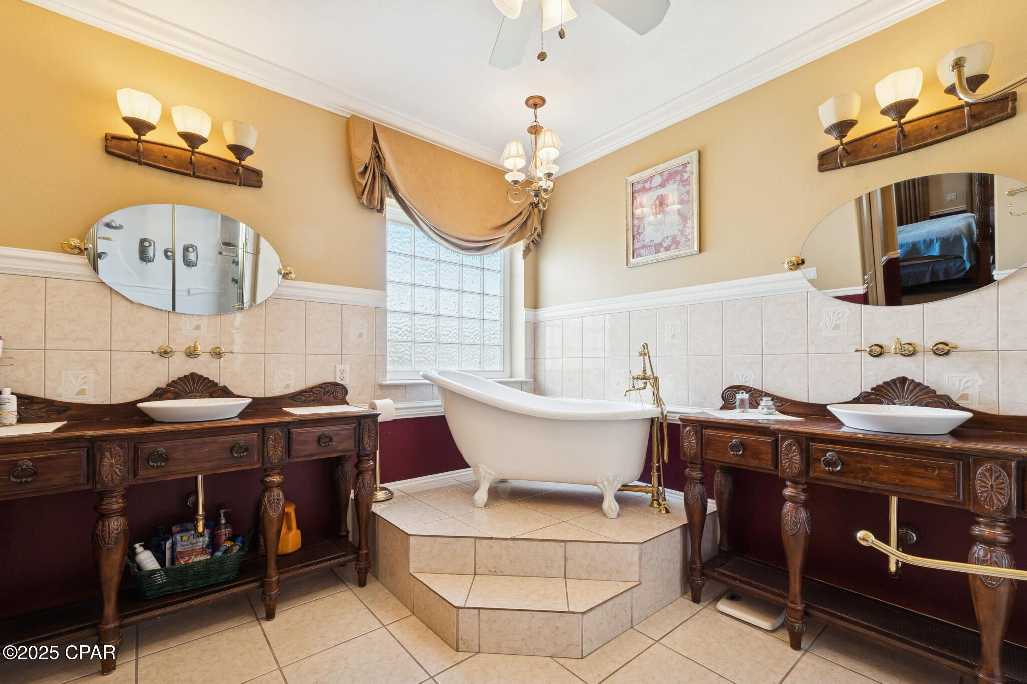 Kirkland Manor - Residential