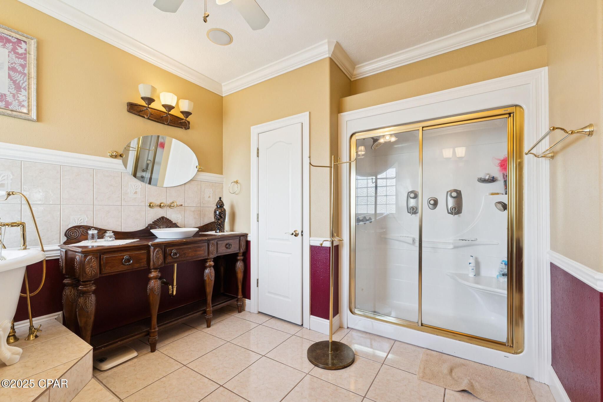 Kirkland Manor - Residential