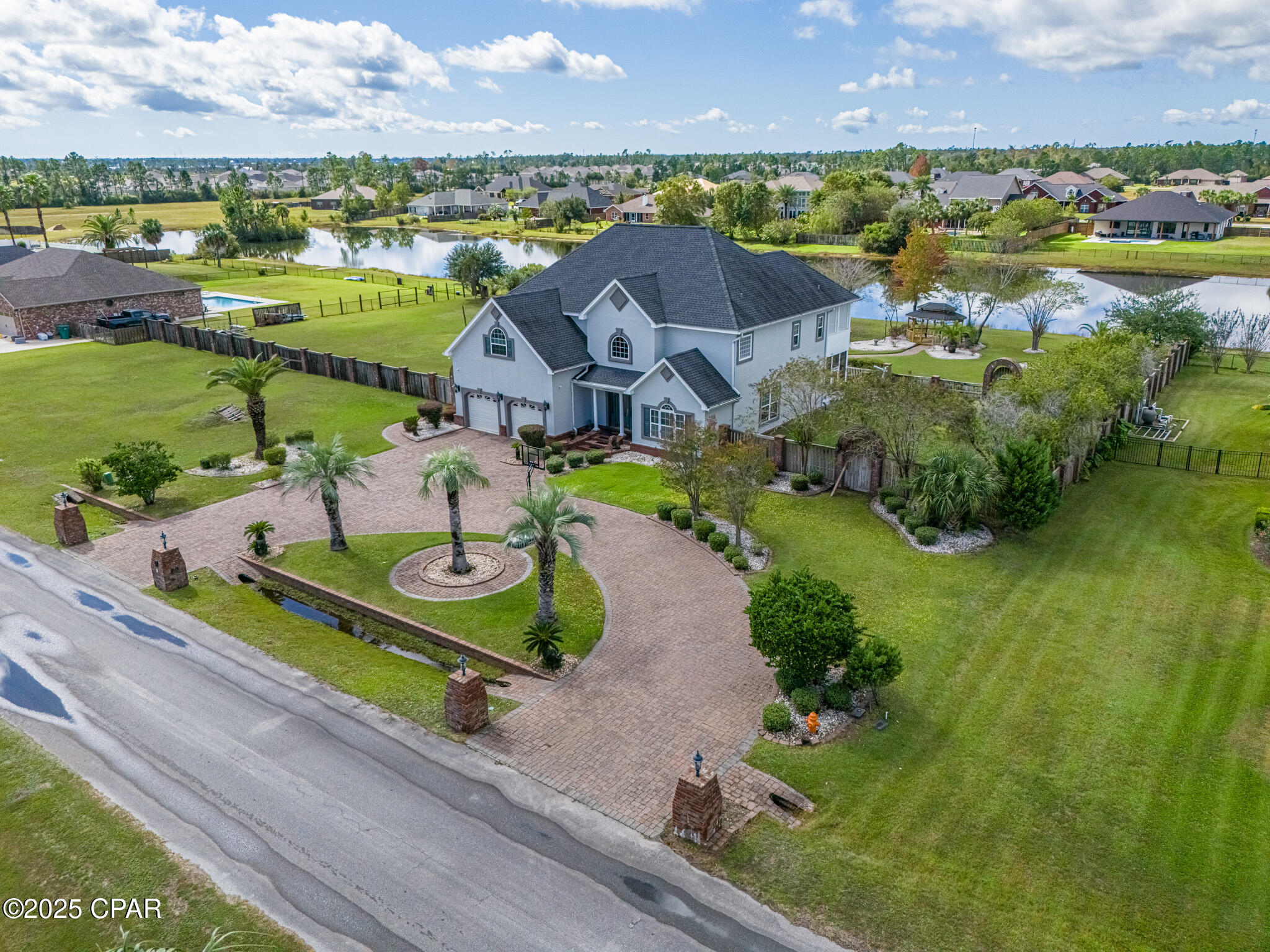 Kirkland Manor - Residential