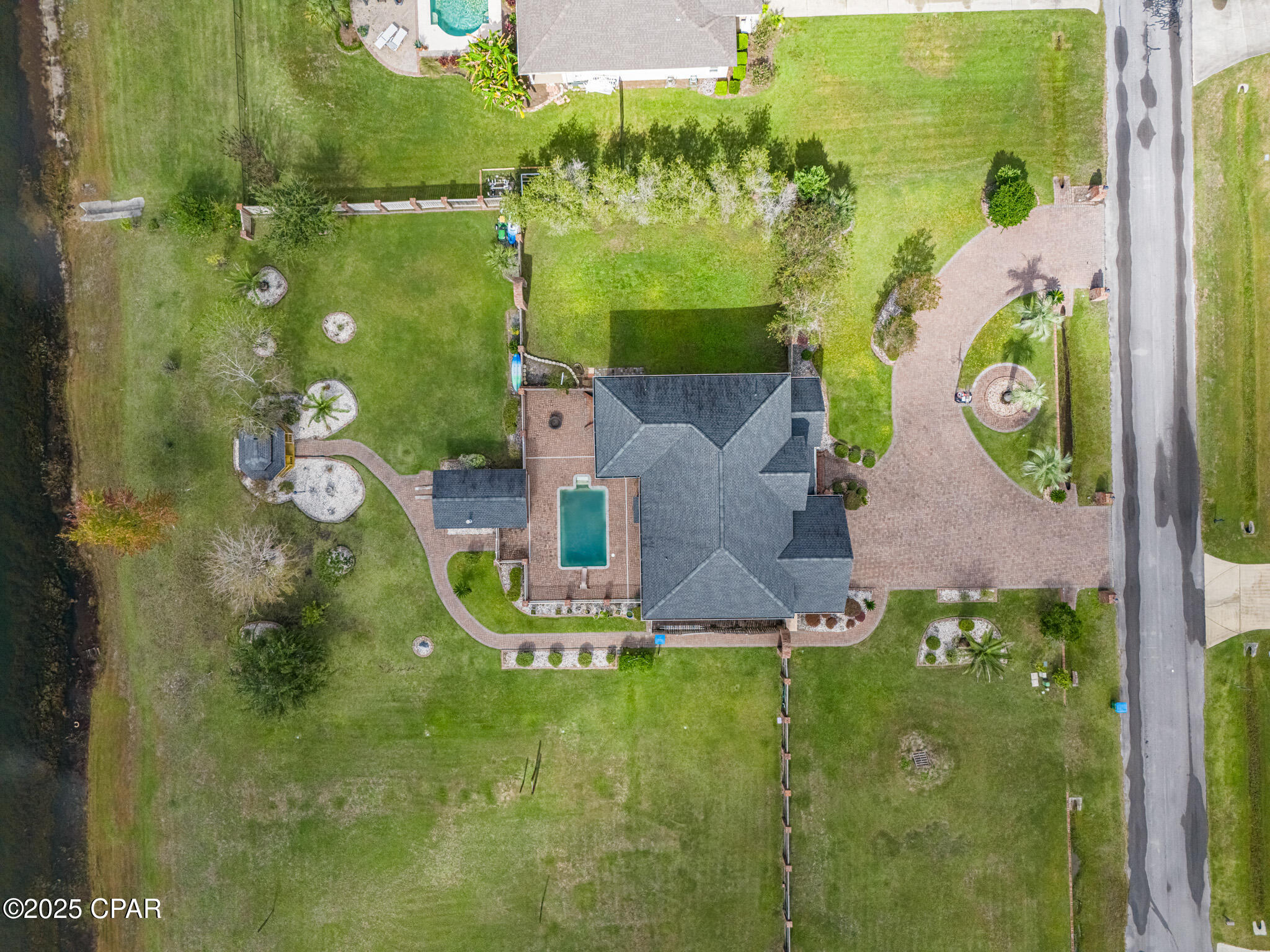 Kirkland Manor - Residential