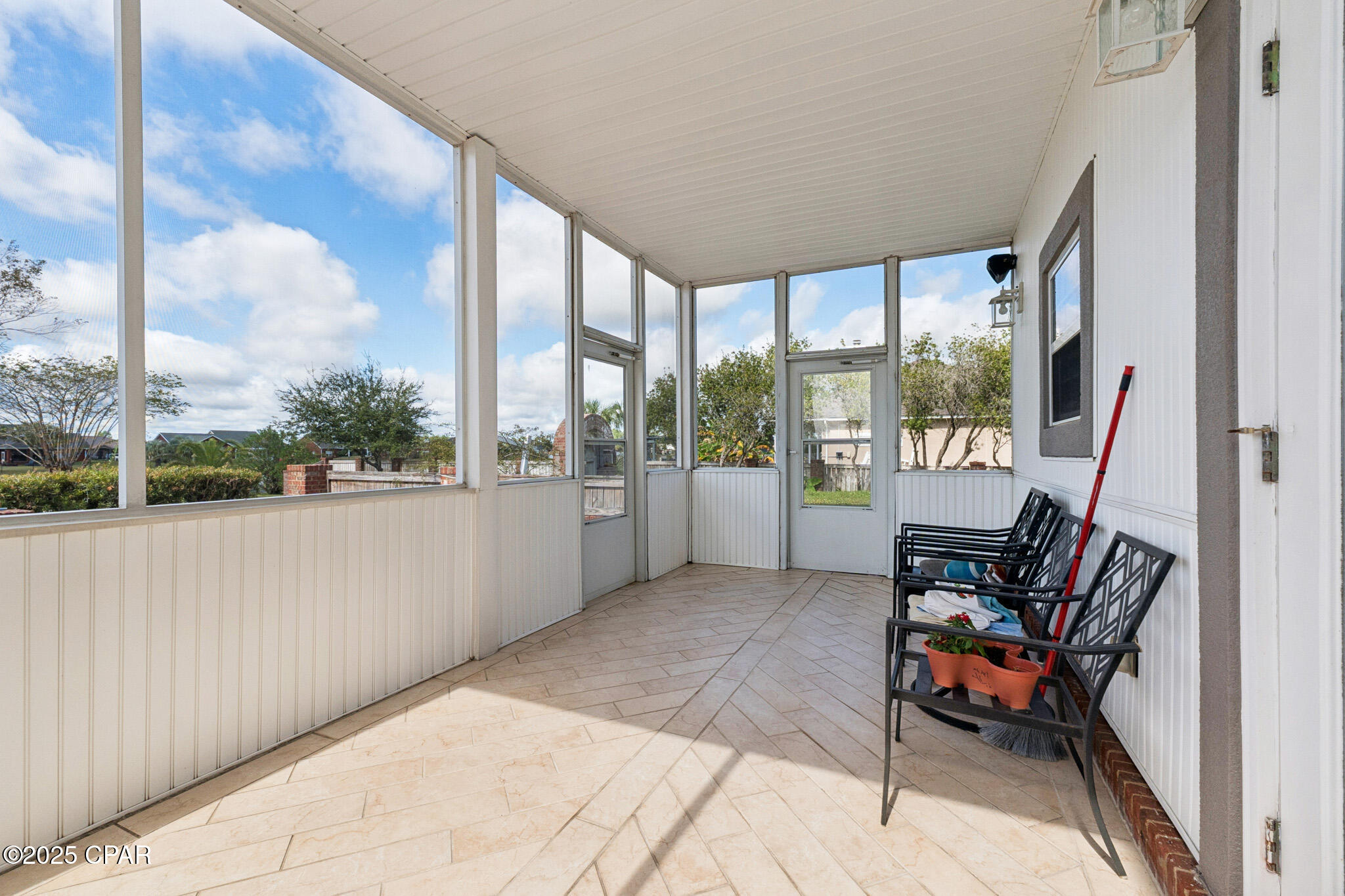 Kirkland Manor - Residential