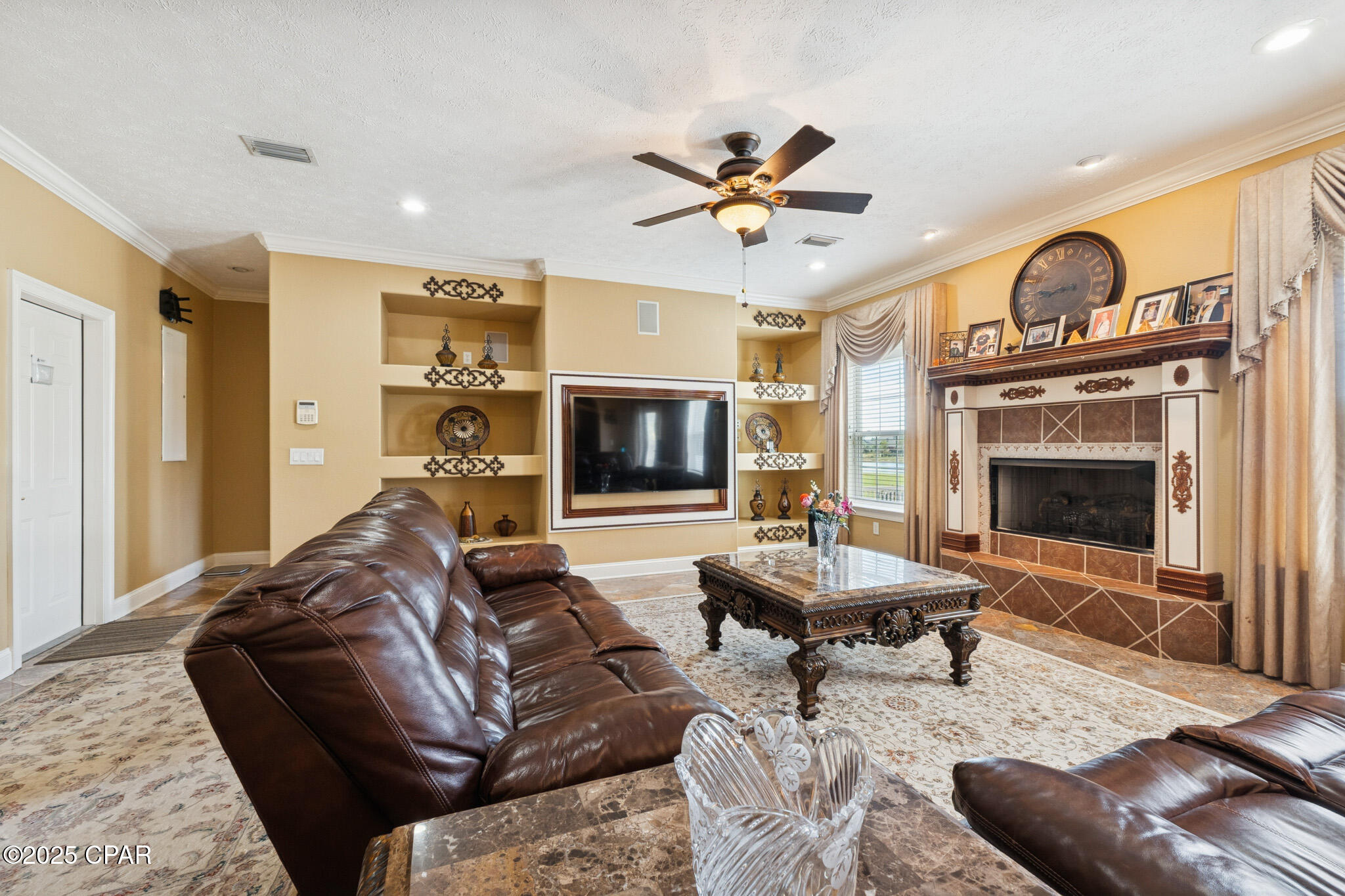 Kirkland Manor - Residential