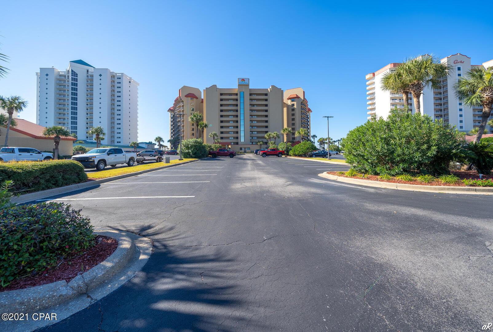 Summerhouse Condo. - Residential