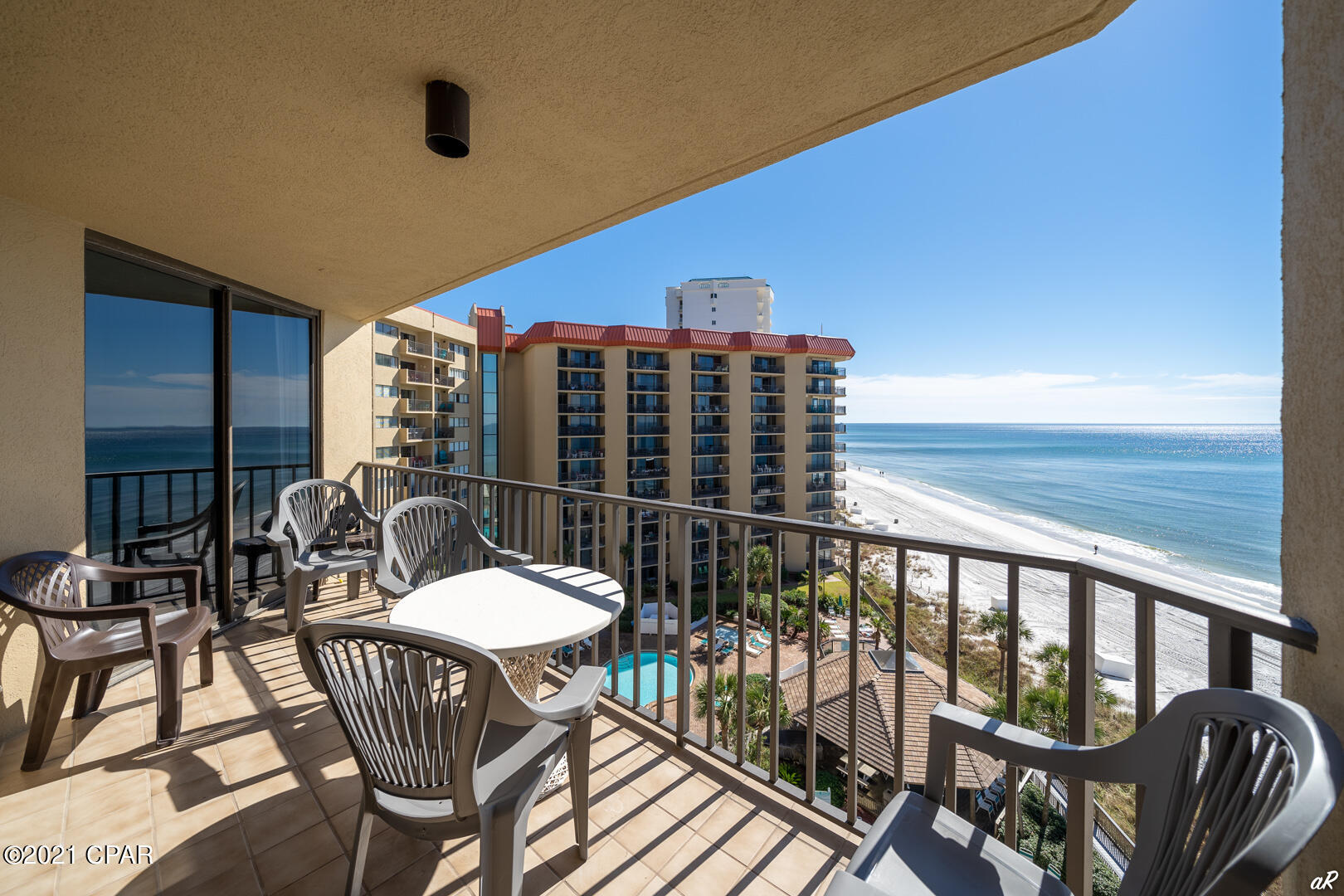 Summerhouse Condo. - Residential