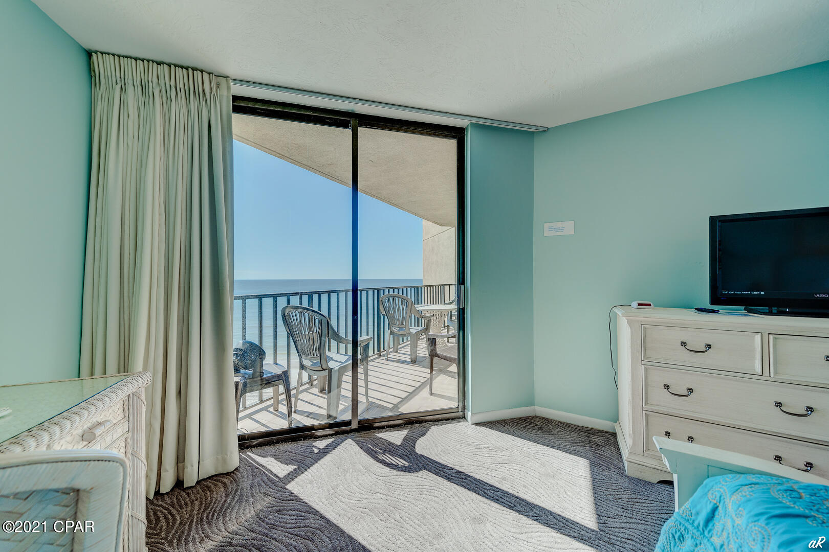 Summerhouse Condo. - Residential