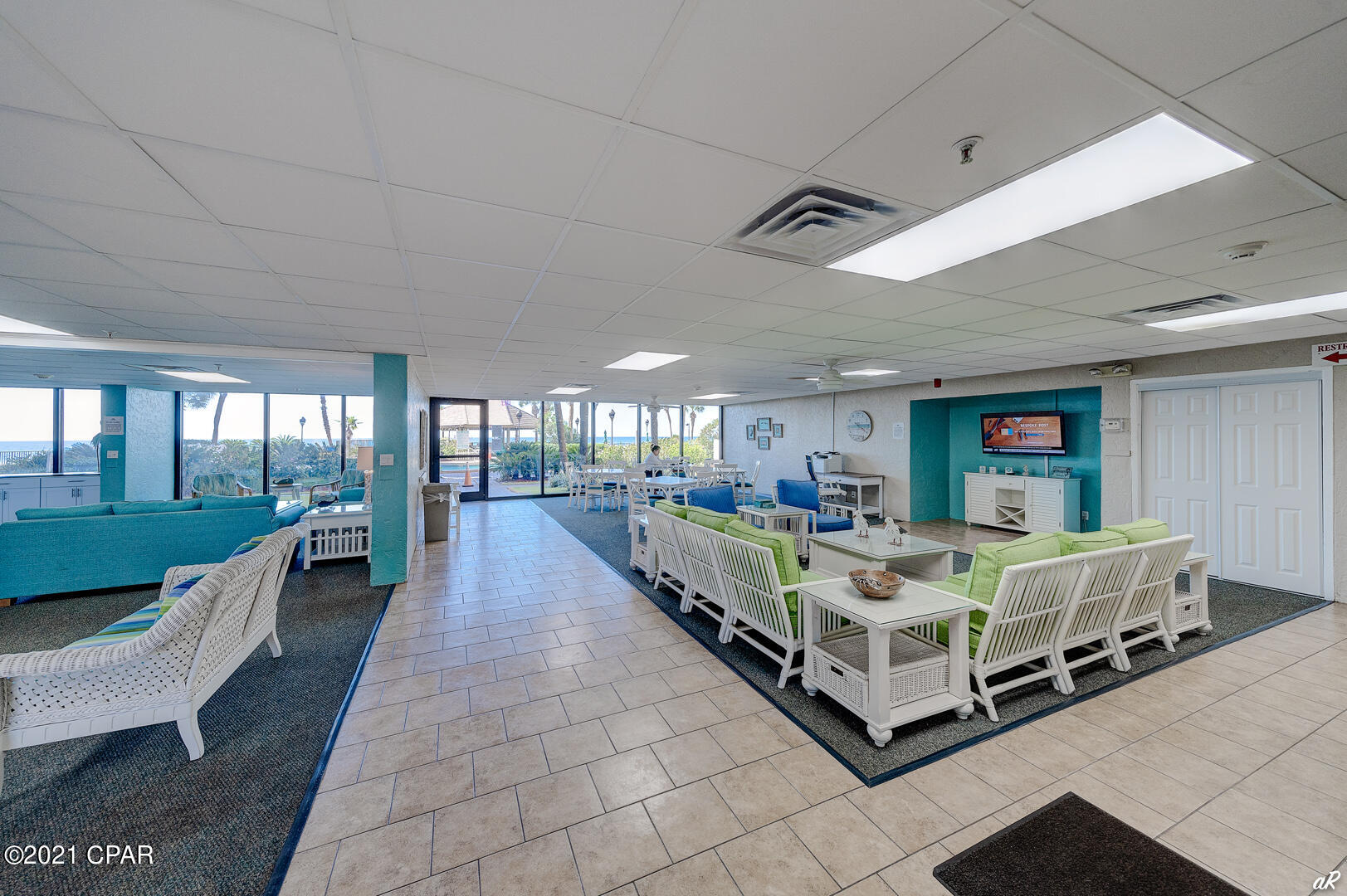 Summerhouse Condo. - Residential