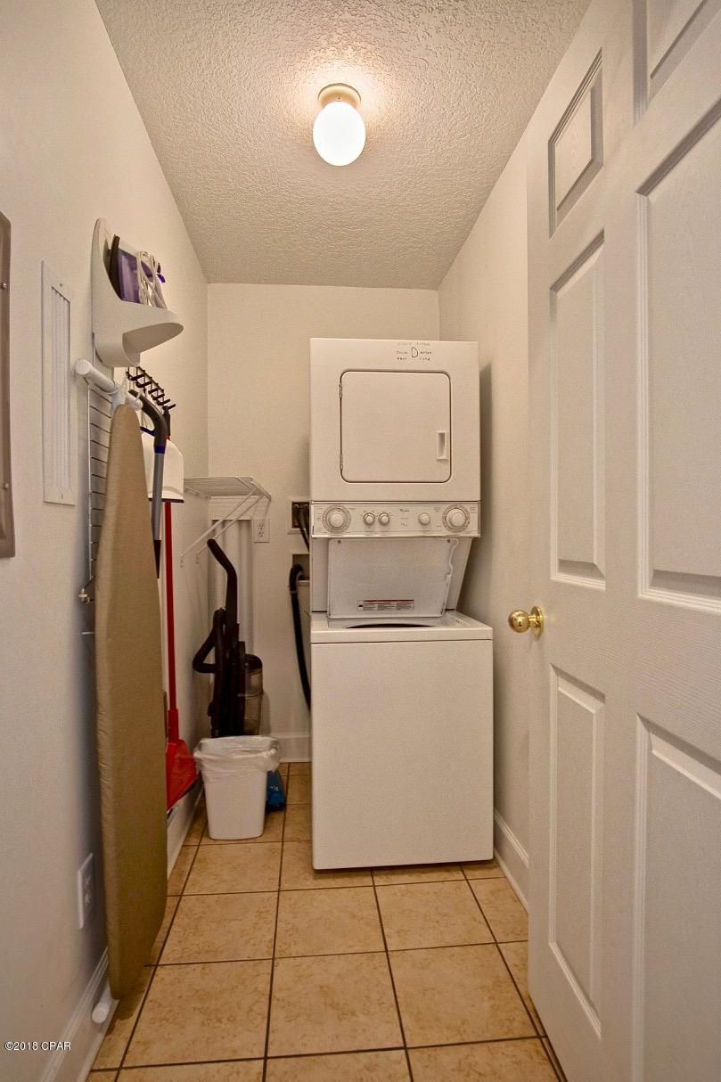 Tropic Winds - Residential