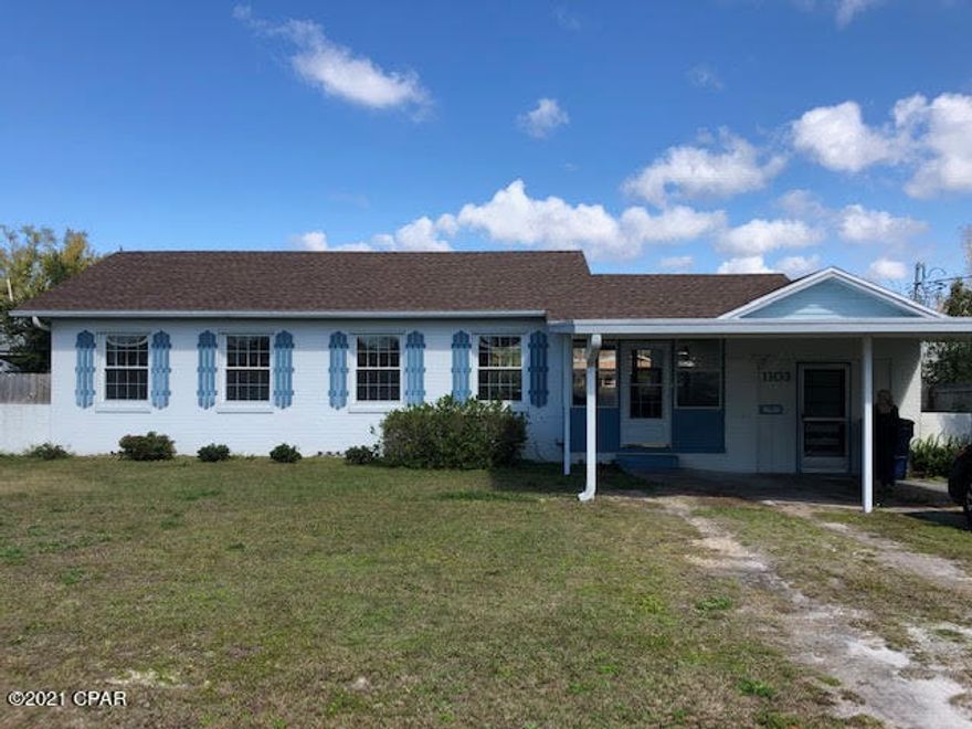 COME HOME TO THIS CHARMING COVE COTTAGE! Don't miss this opportunity to enjoy Cove Life in this well maintained home. It offers a new roof in 2018, new hot water heater, elastomeric exterior paint, cozy 11x15 breezeway that could easily be enclosed, finished carport and so much more.The original HARDWOOD FLOORS have been lovingly refinished and large windows offer loads of natural light. The Cove is a highly desirable area, offering a near by marina, historical downtown, shopping, dining, hospitals and excellent schools. House is under a termite bond. All age, size, 

 and sq. footage are approximate.