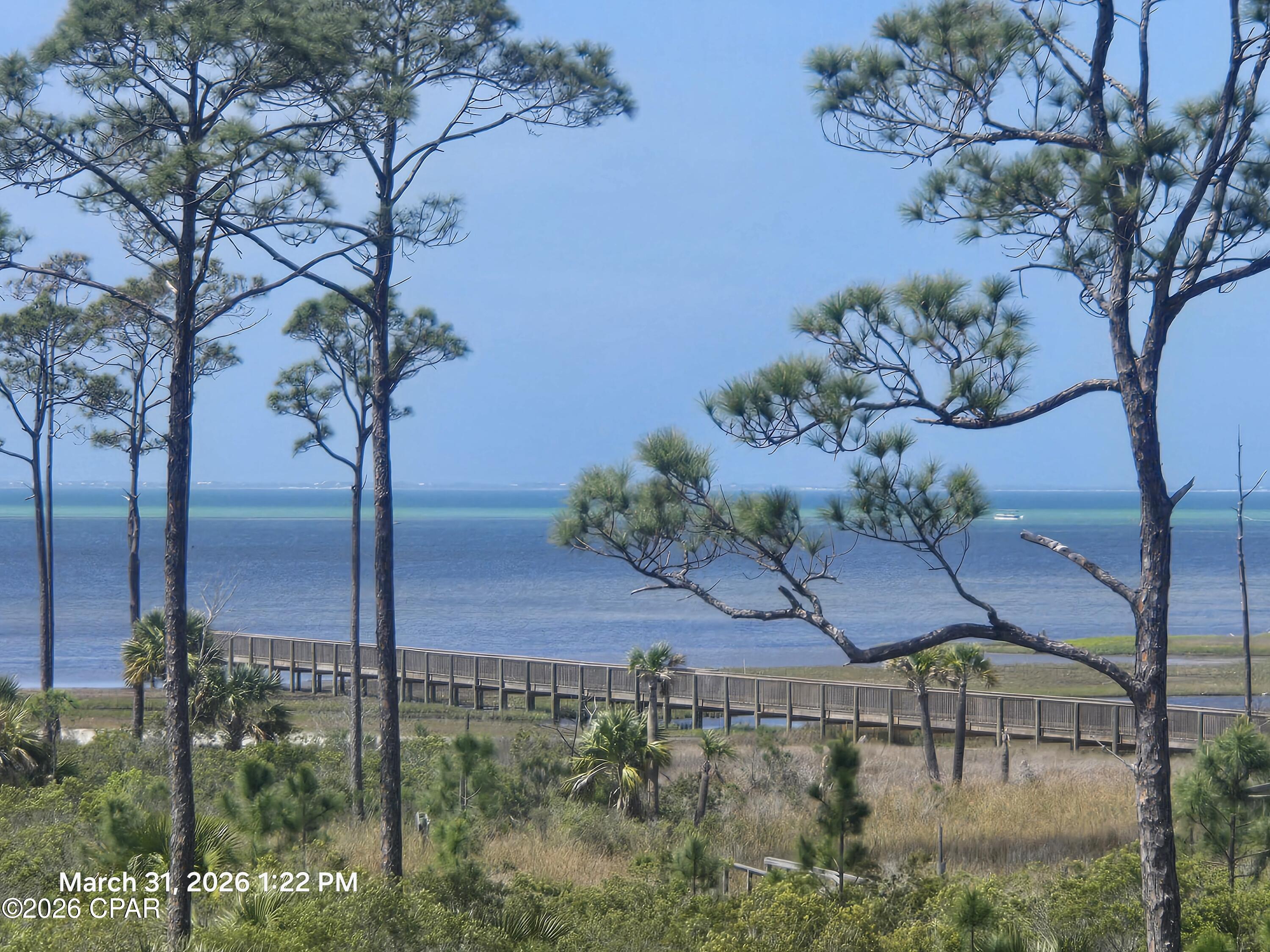 Shallow Reed On The Bay - Residential