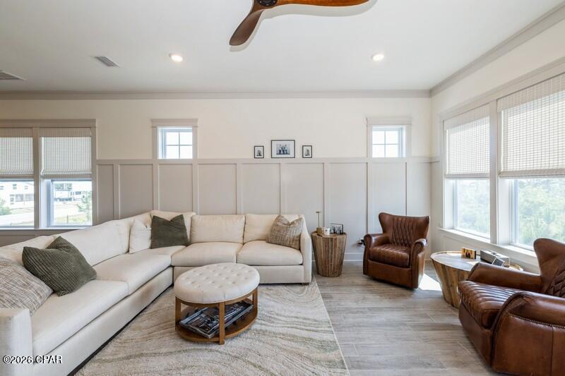 Shallow Reed On The Bay - Residential