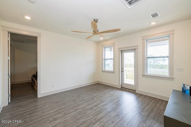 Shallow Reed On The Bay - Residential