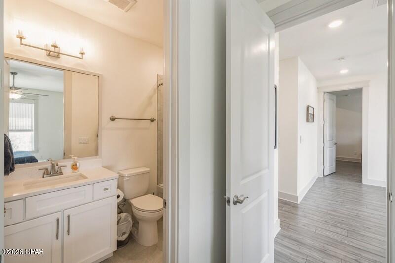 Shallow Reed On The Bay - Residential