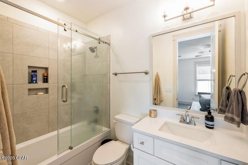 Shallow Reed On The Bay - Residential