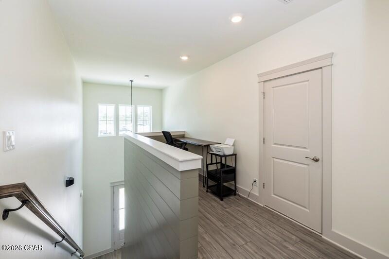 Shallow Reed On The Bay - Residential