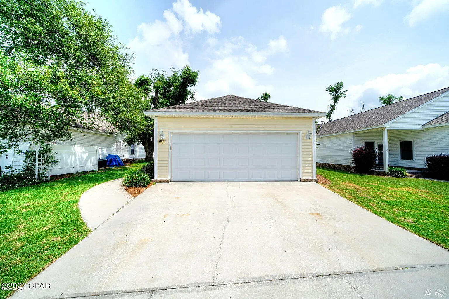 4021 Oak Forest Drive