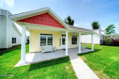 4021 Oak Forest Drive Panama City FL 32404