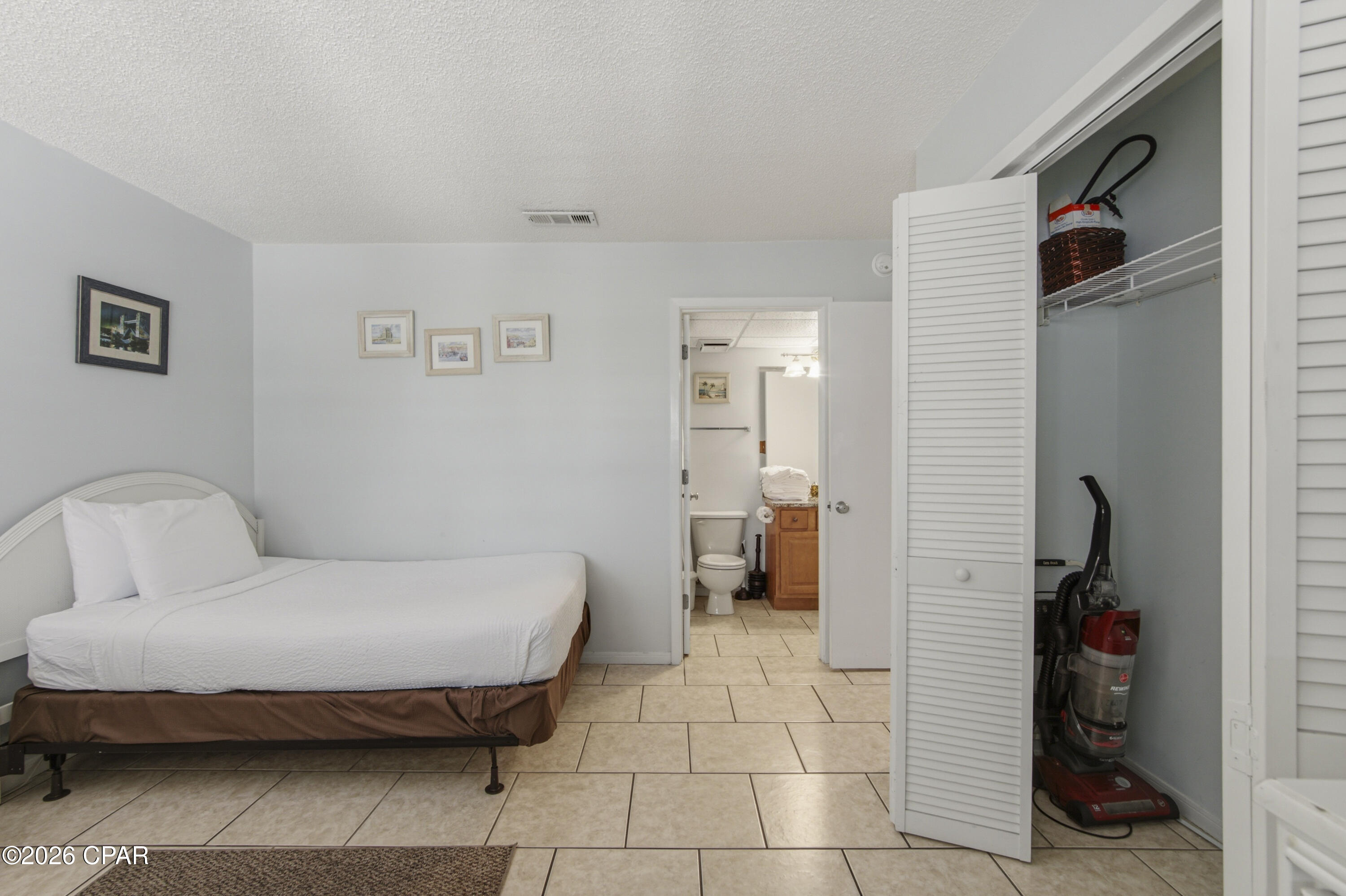River Oaks Tennis Villas - Residential