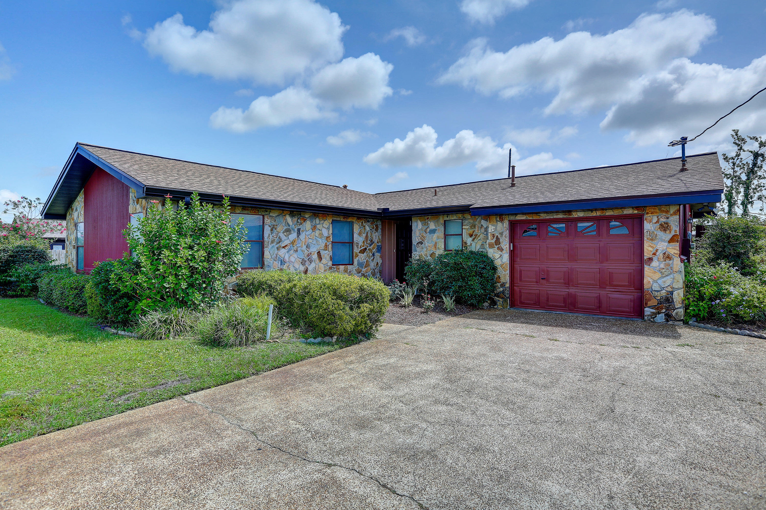 [No Recorded Subdiv] - Residential