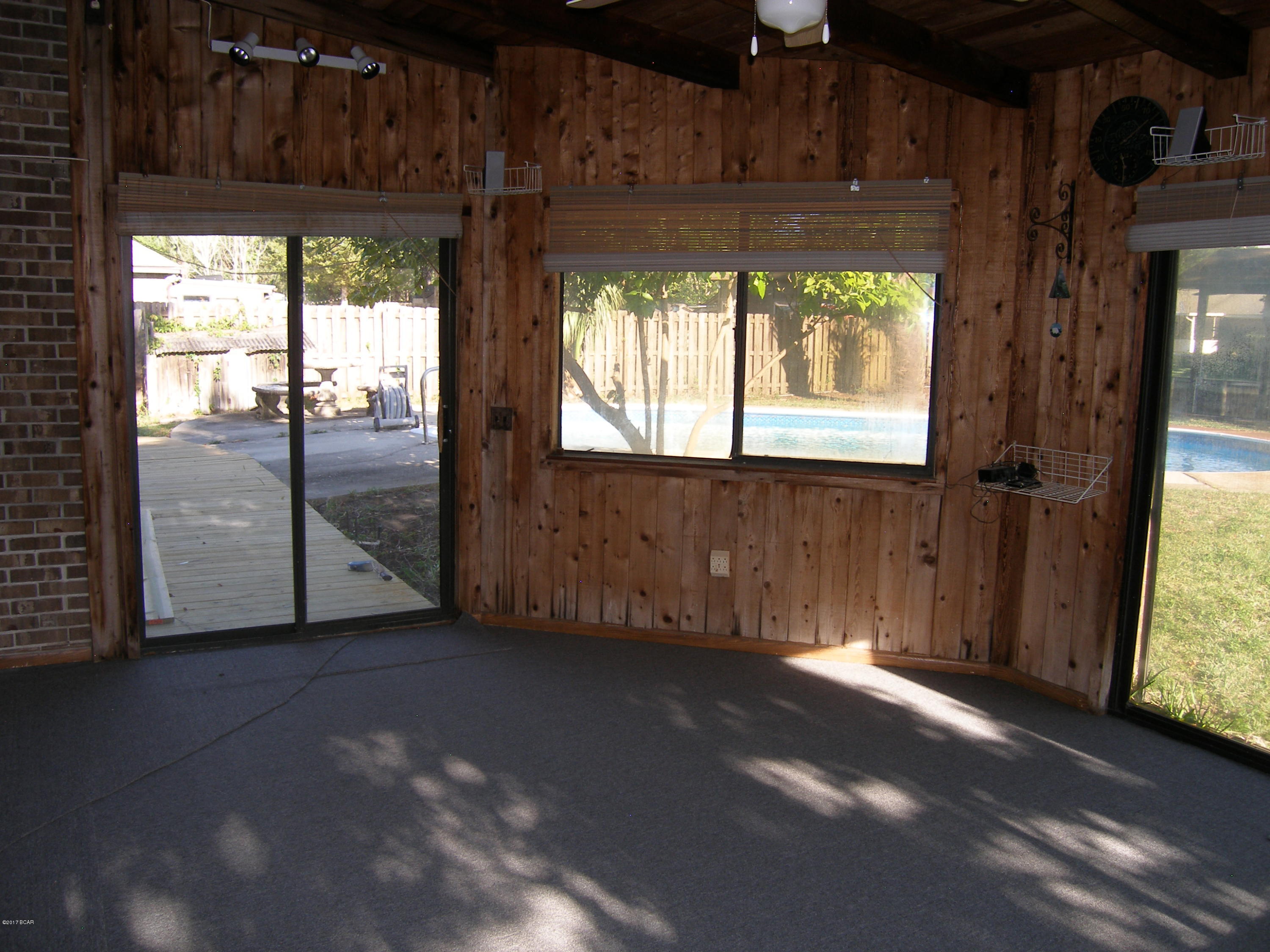 Baywood Shores Est Unit 3 - Residential