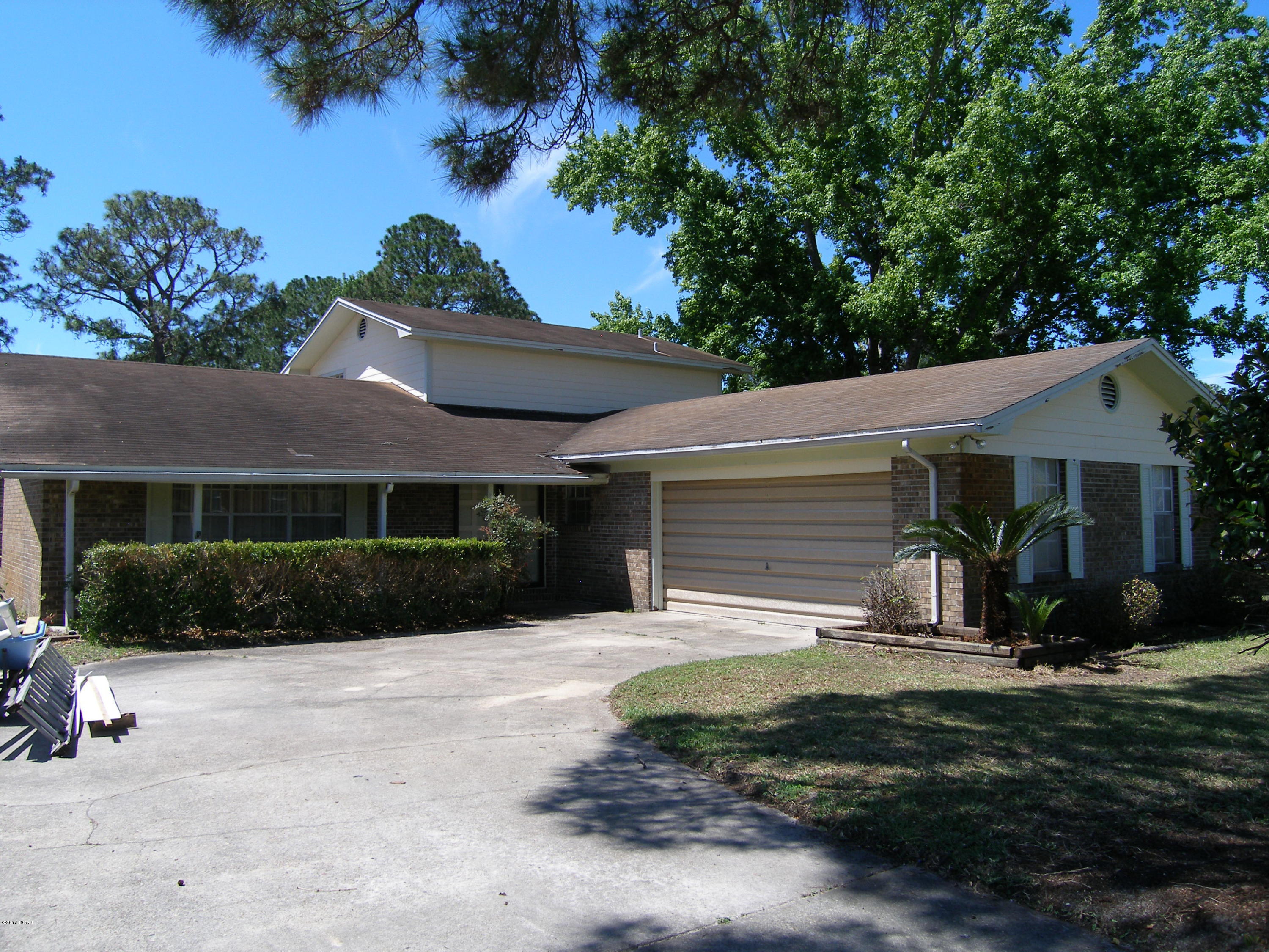 Baywood Shores Est Unit 3 - Residential