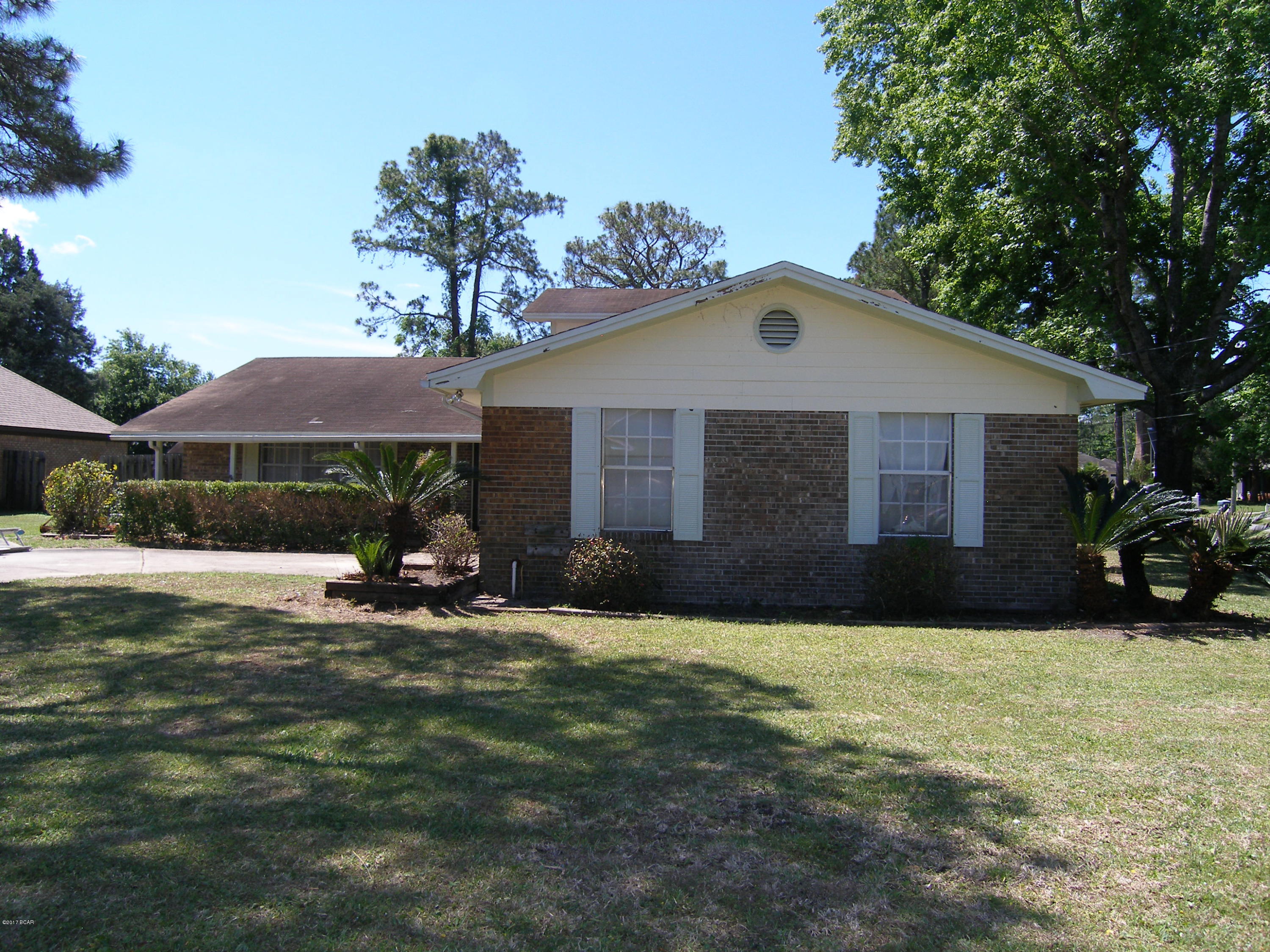 Baywood Shores Est Unit 3 - Residential