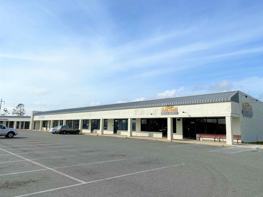 Now leasing Gilberg's Plaza on Highway 77. Suite ''A'' with 5,500 sq. ft. is available for lease ''As-Is''. Suite ''A'' was formerly ''Andy's Flour Power'' and ''Red Elephant Pizza''.  Gilberg's Plaza is centrally located in Panama City just north of the intersection of 23rd Street and Highway 77. Signage available on the building and on the huge monument sign on Highway 77. Tenants include; Andy's Flour Power Restaurant, The Sweat Shak Gym, Ascension Healthcare, and LINCARE.