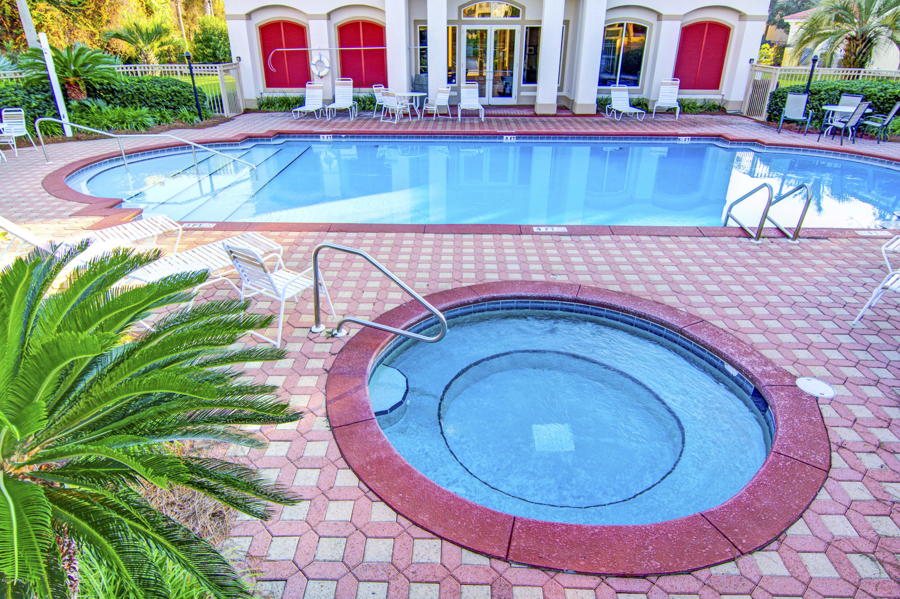 La Valencia Beach Resort - Residential