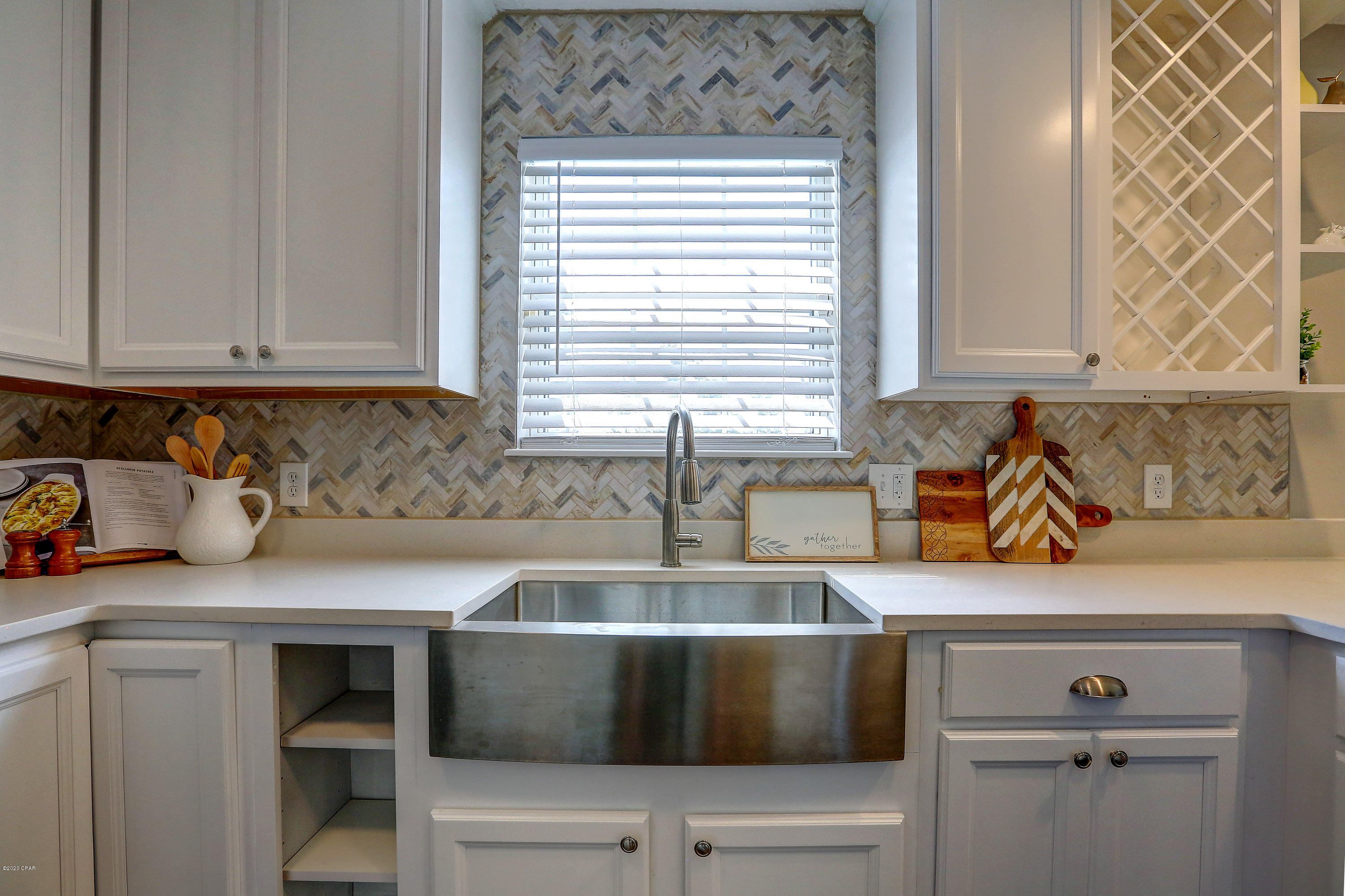 Bay Park Manor - Residential