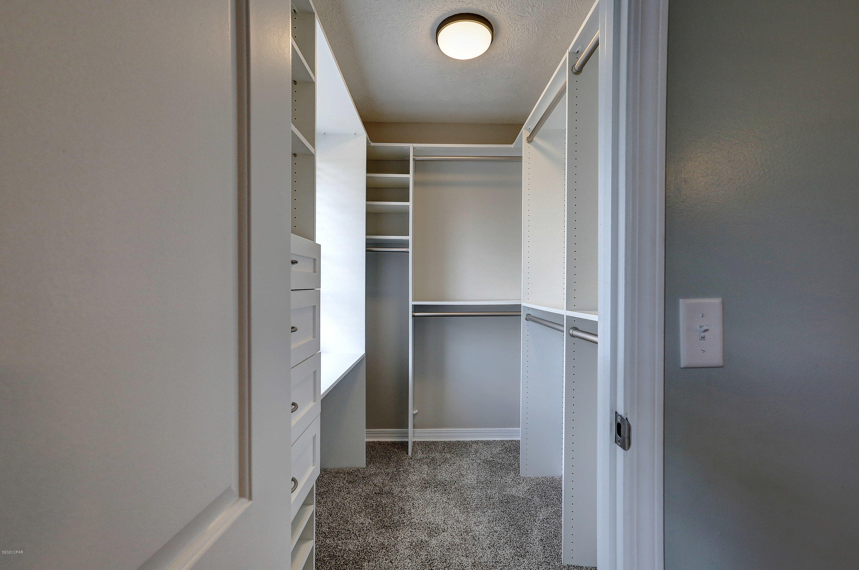 Bay Park Manor - Residential