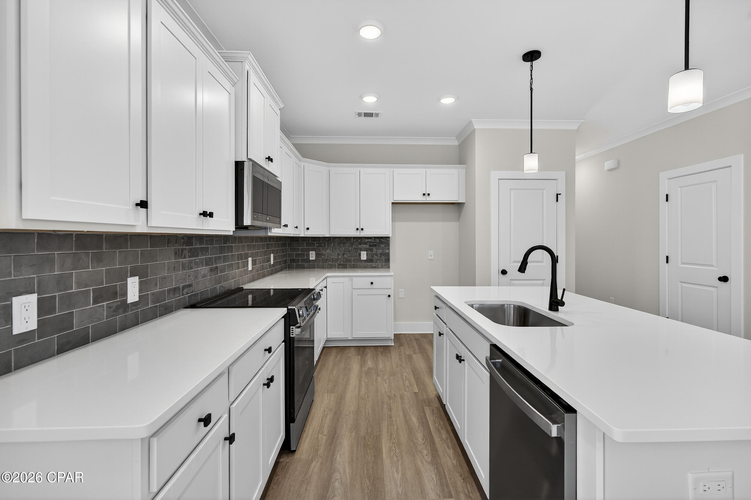 Colonial Landing - Residential