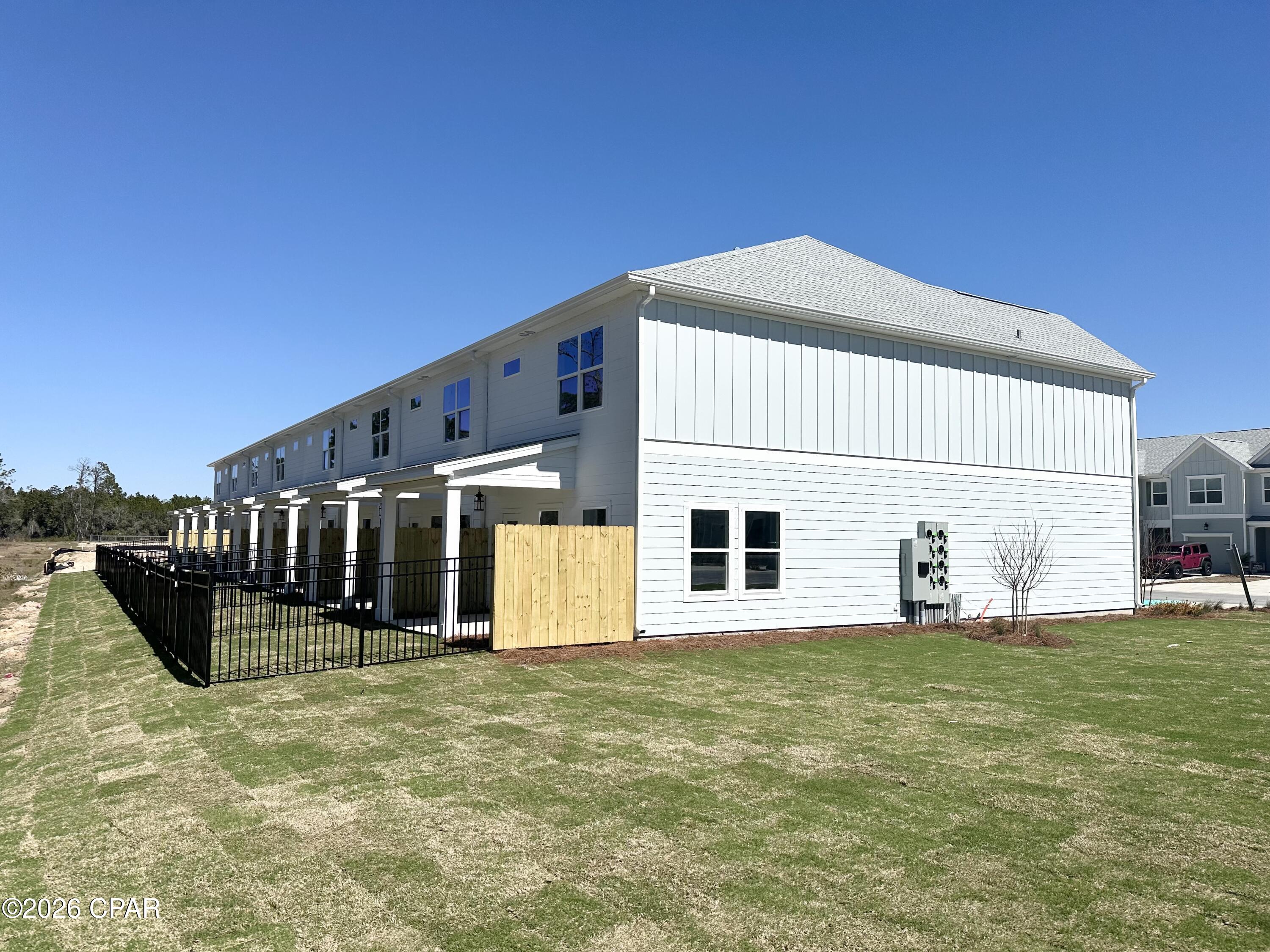 Colonial Landing - Residential