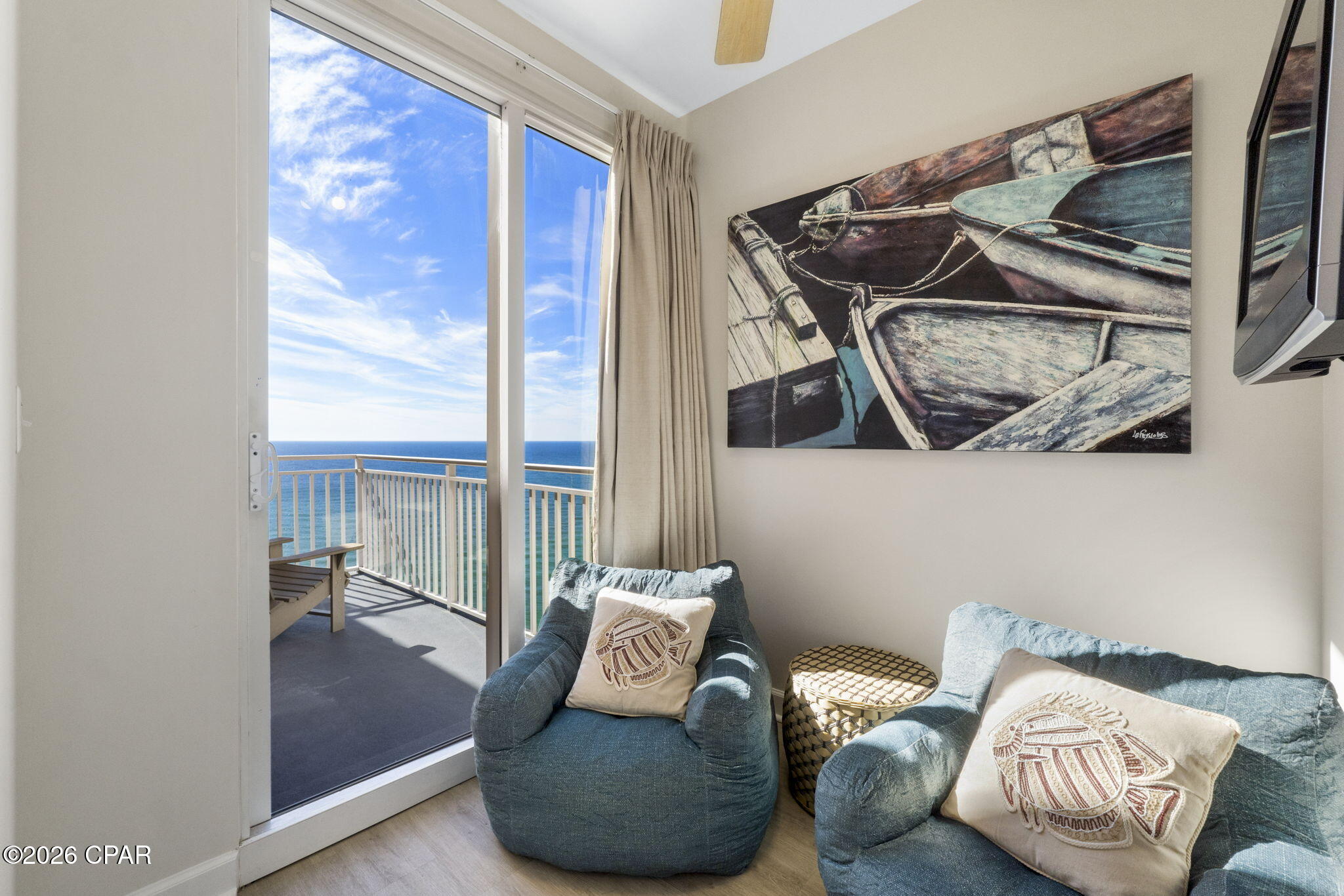 Splash Condo - Residential
