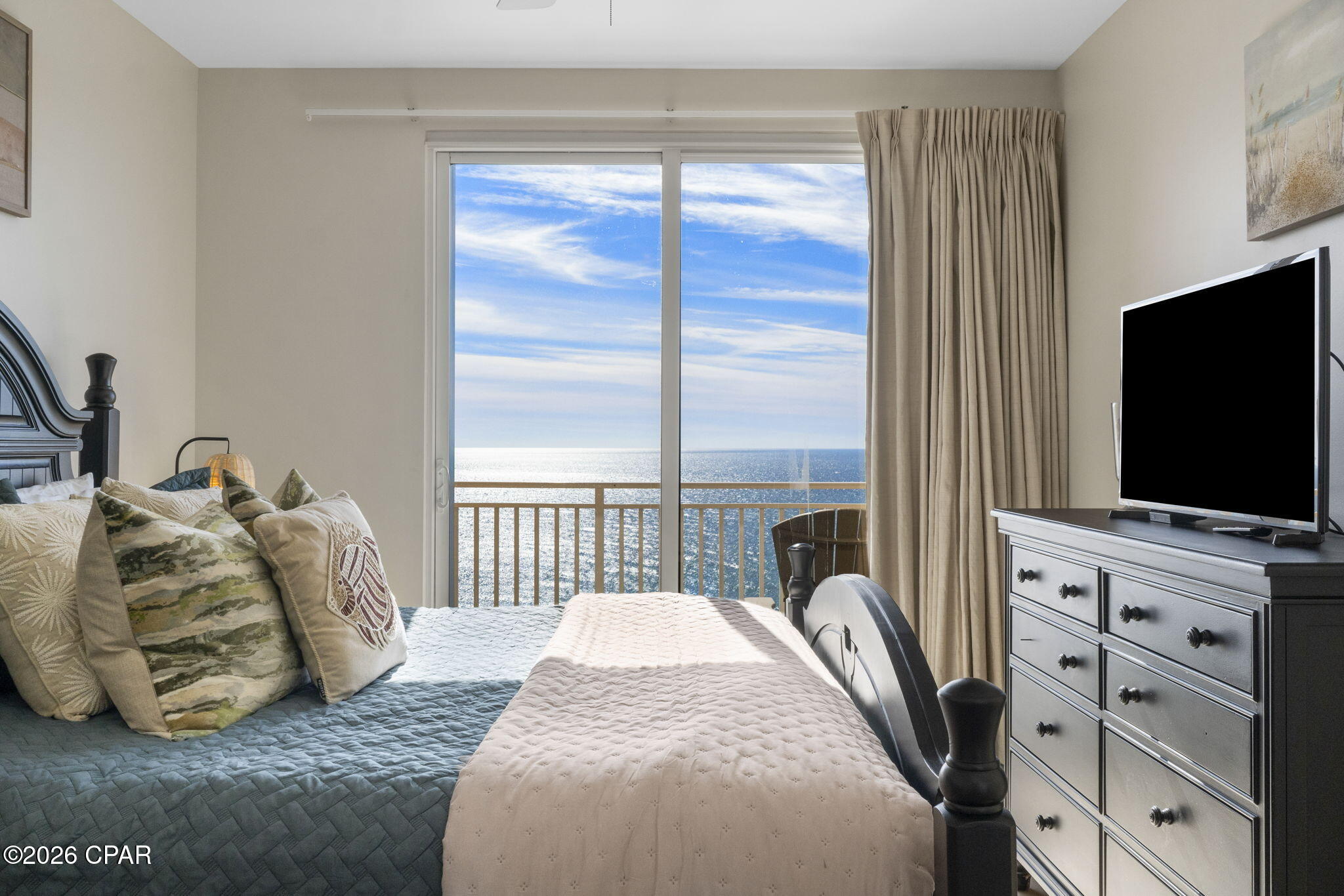 Splash Condo - Residential