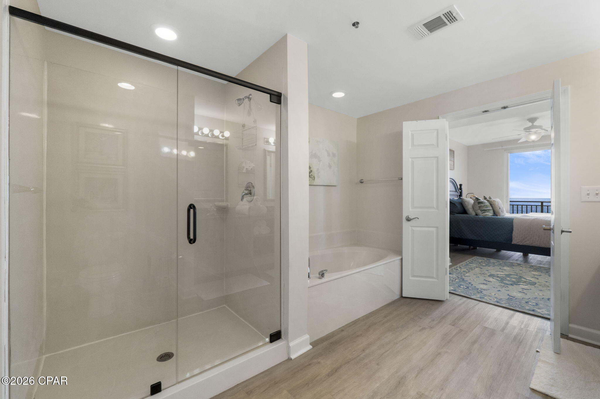 Splash Condo - Residential
