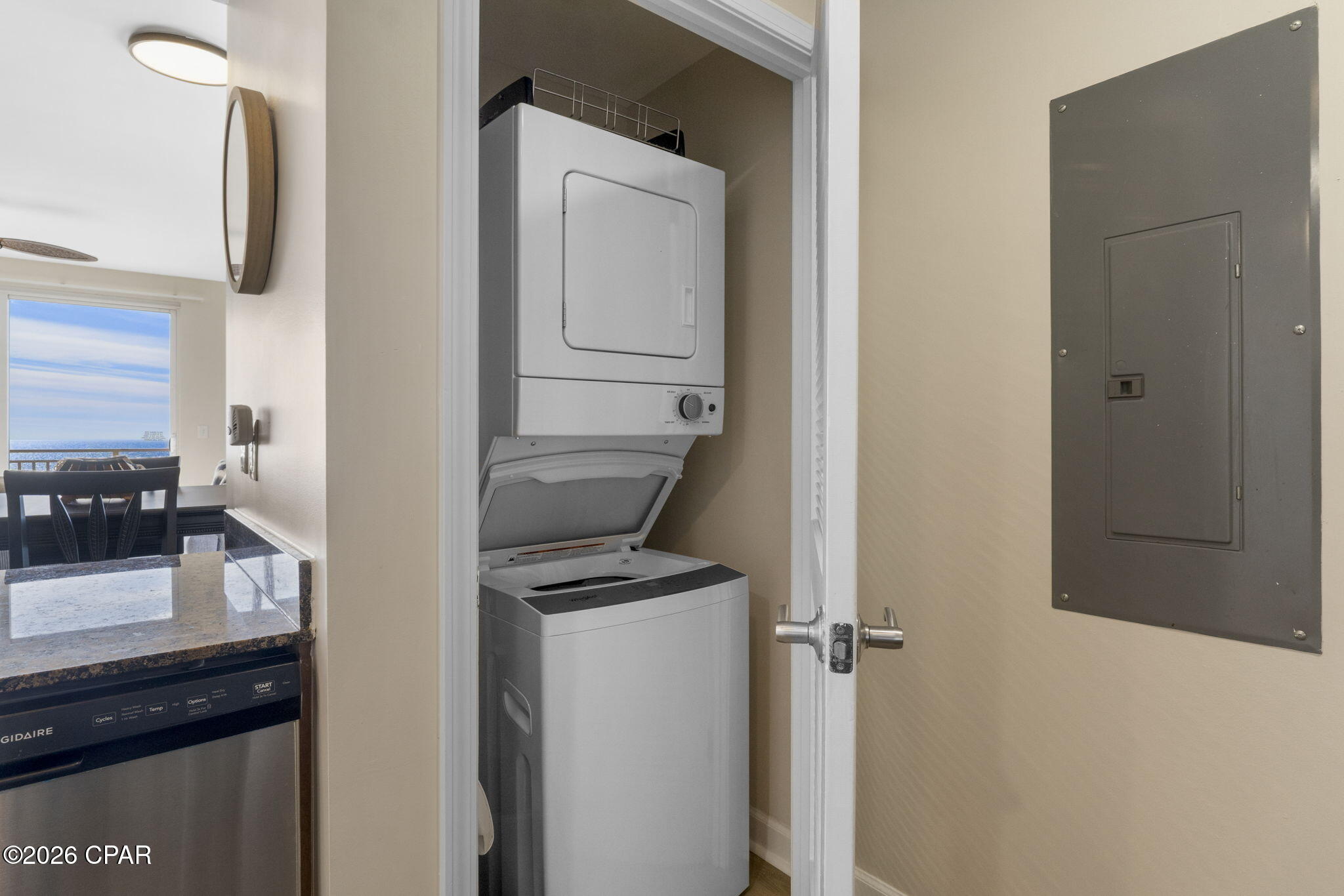Splash Condo - Residential
