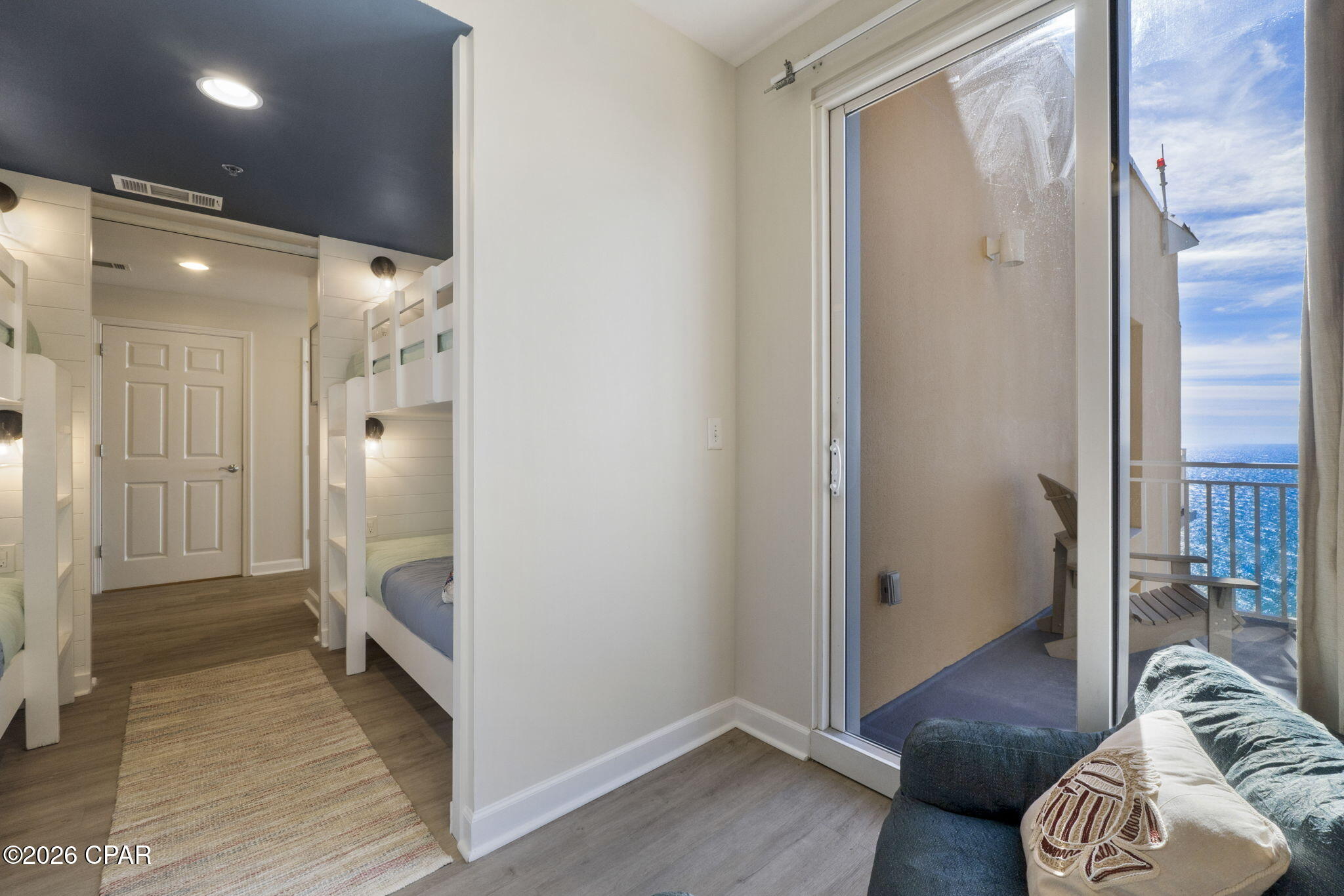 Splash Condo - Residential