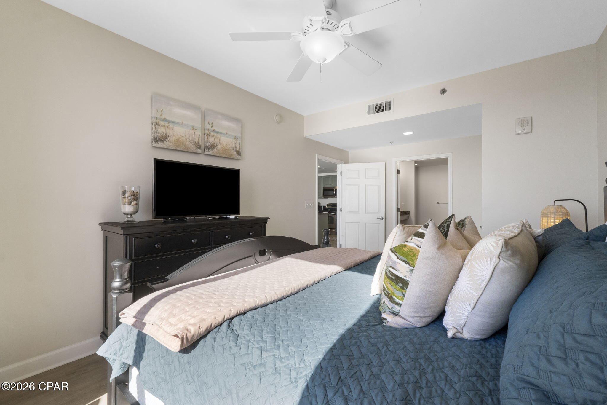 Splash Condo - Residential