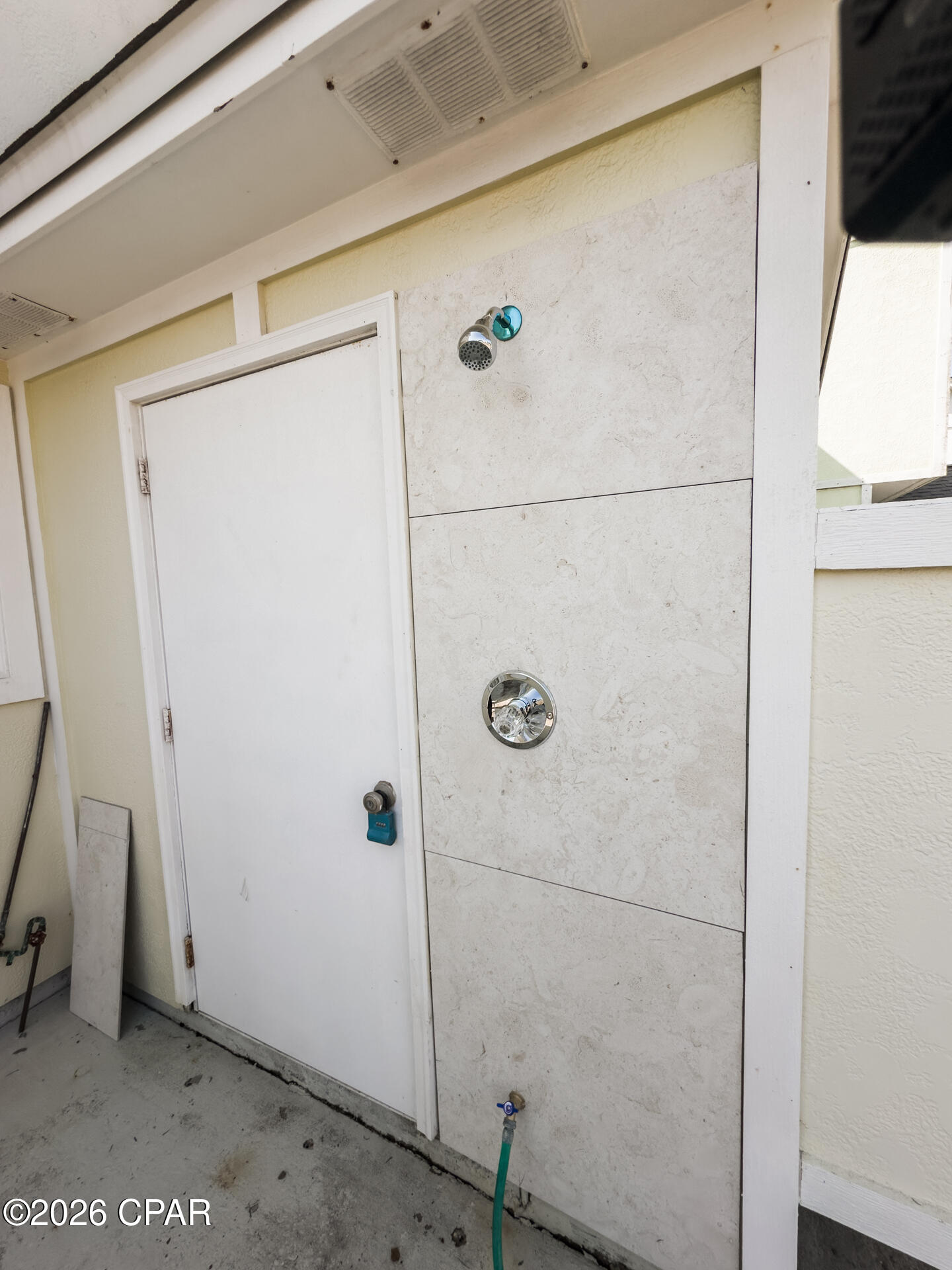 Shores - Residential