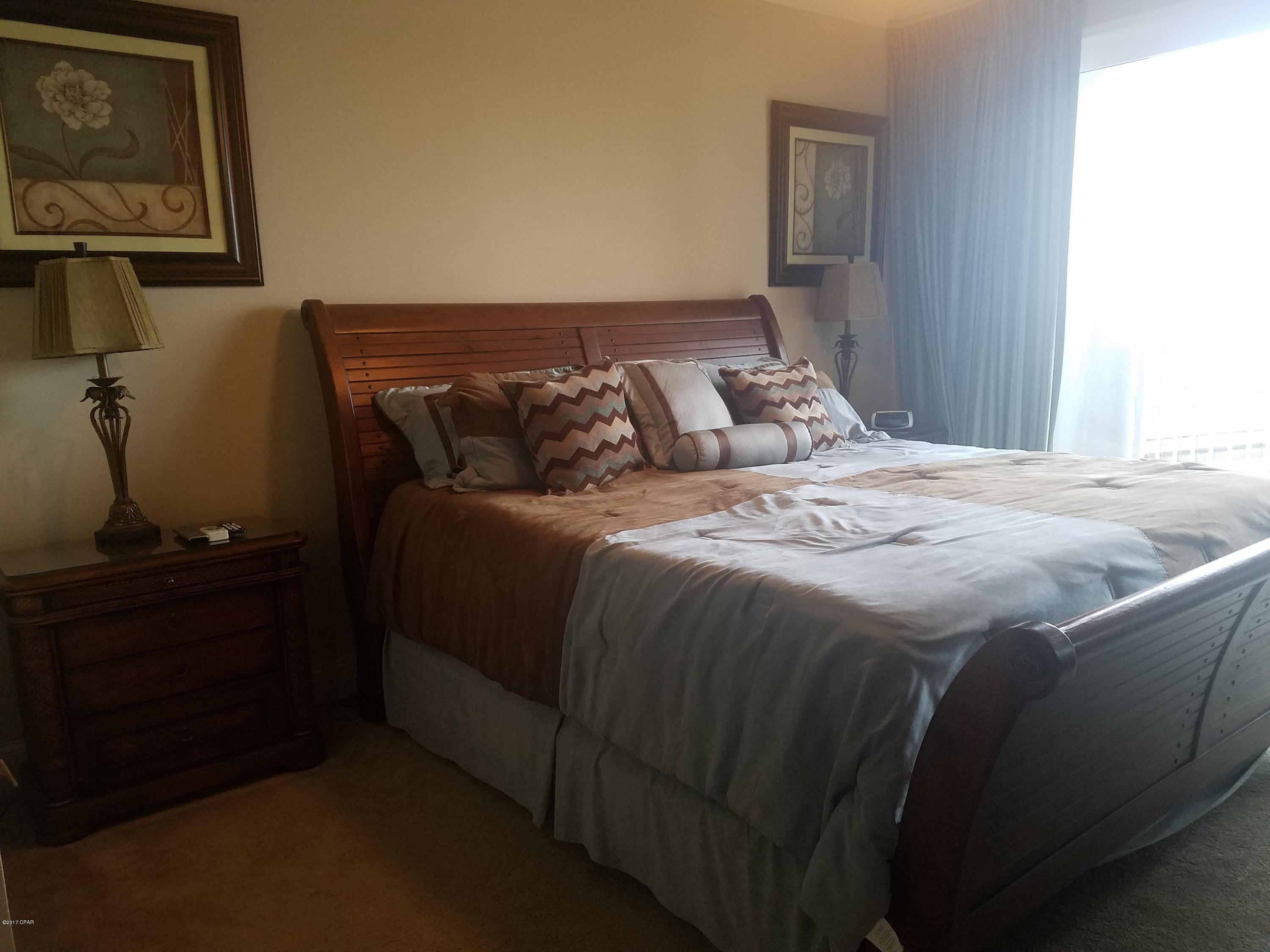 Laketown Wharf - Residential Lease