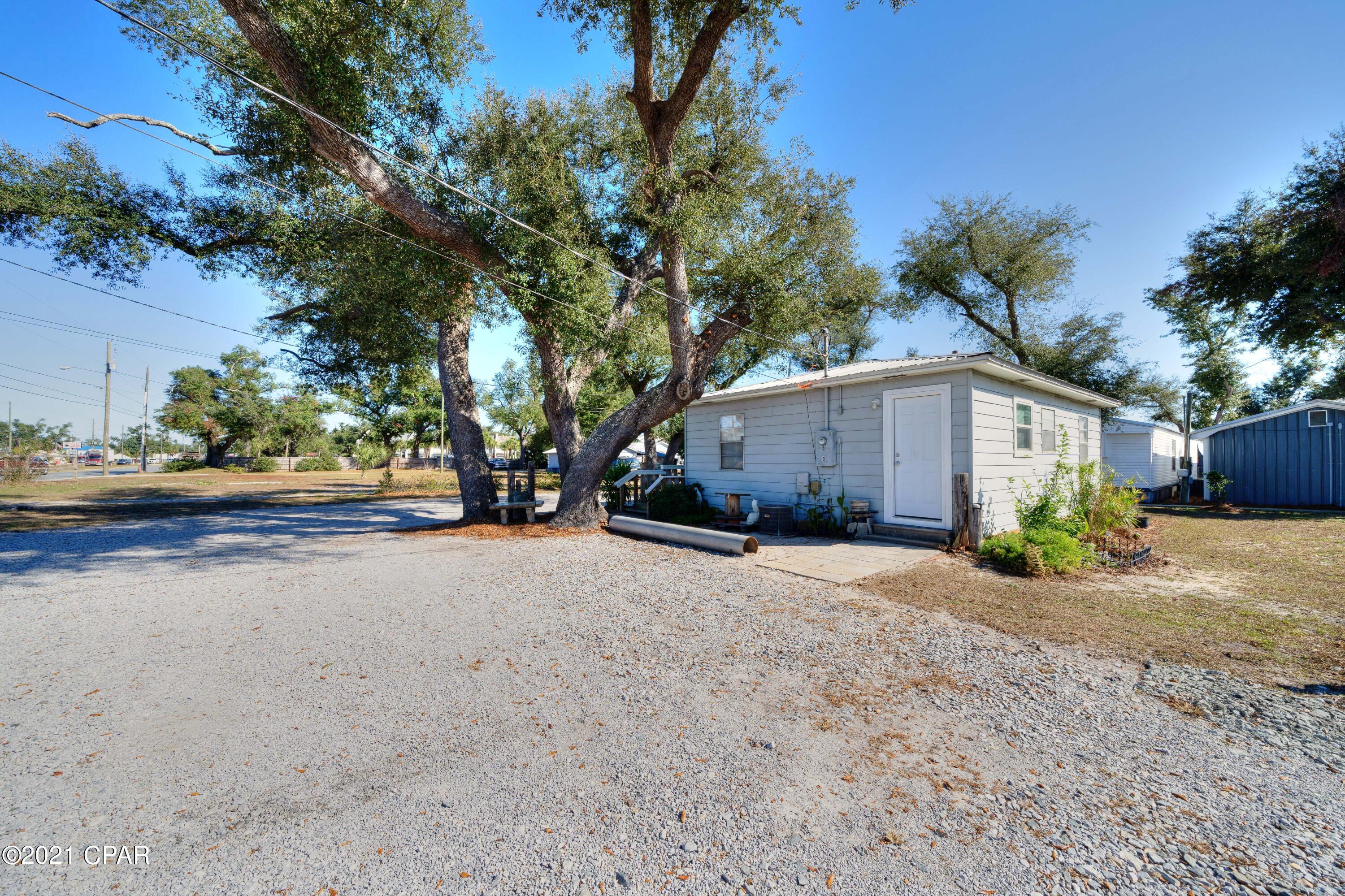 [No Recorded Subdiv] - Residential