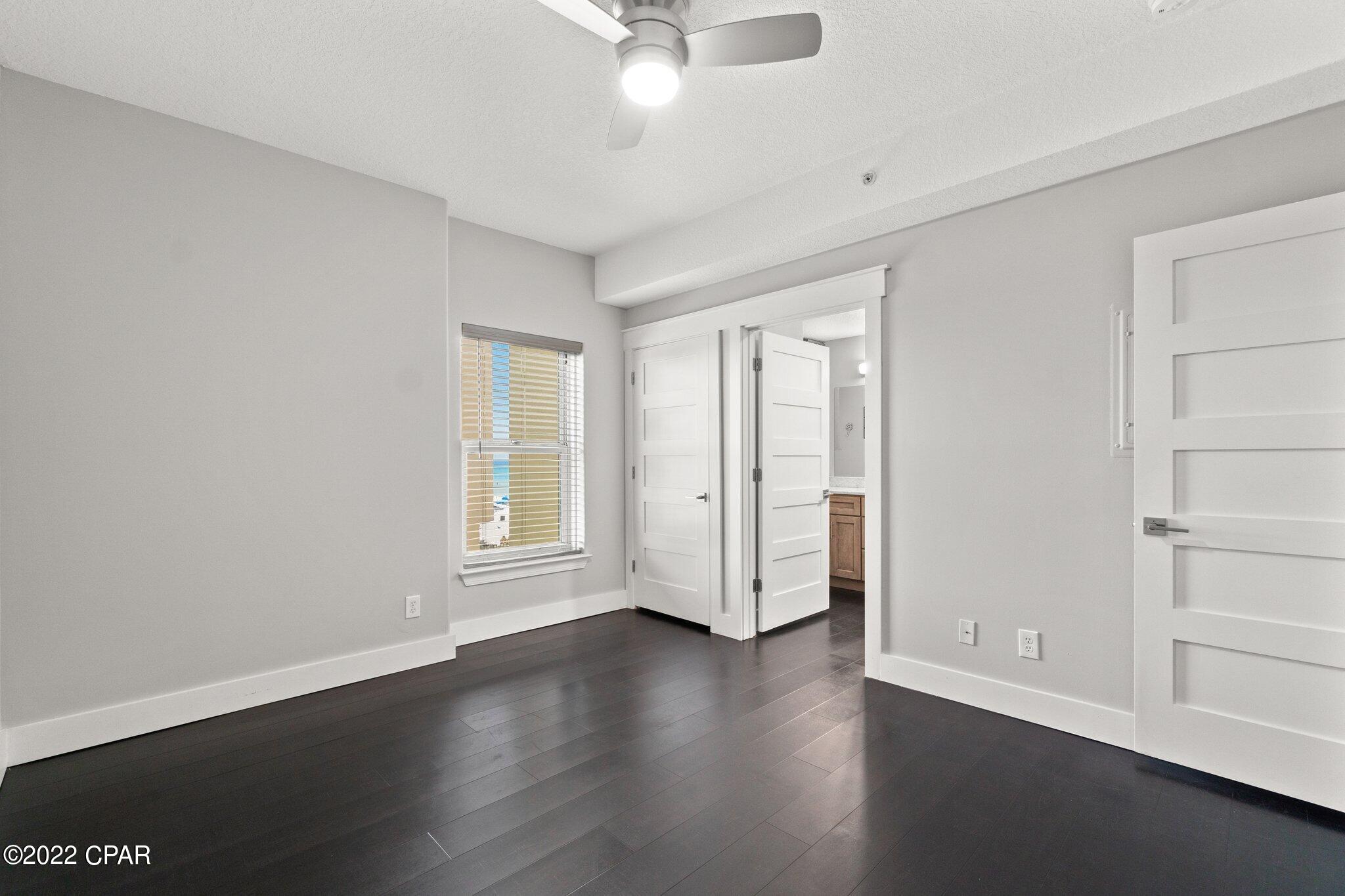 Emerald Isle - Residential