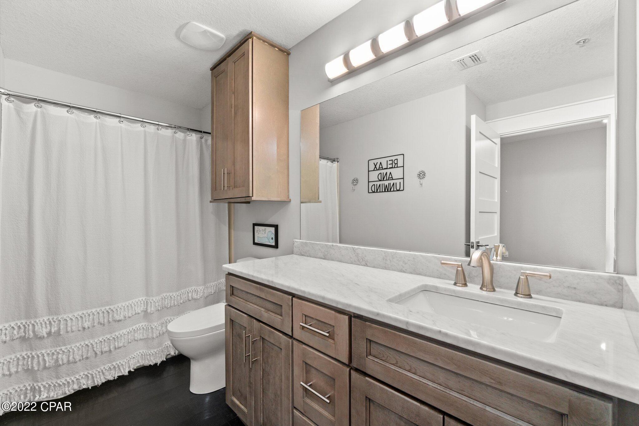 Emerald Isle - Residential