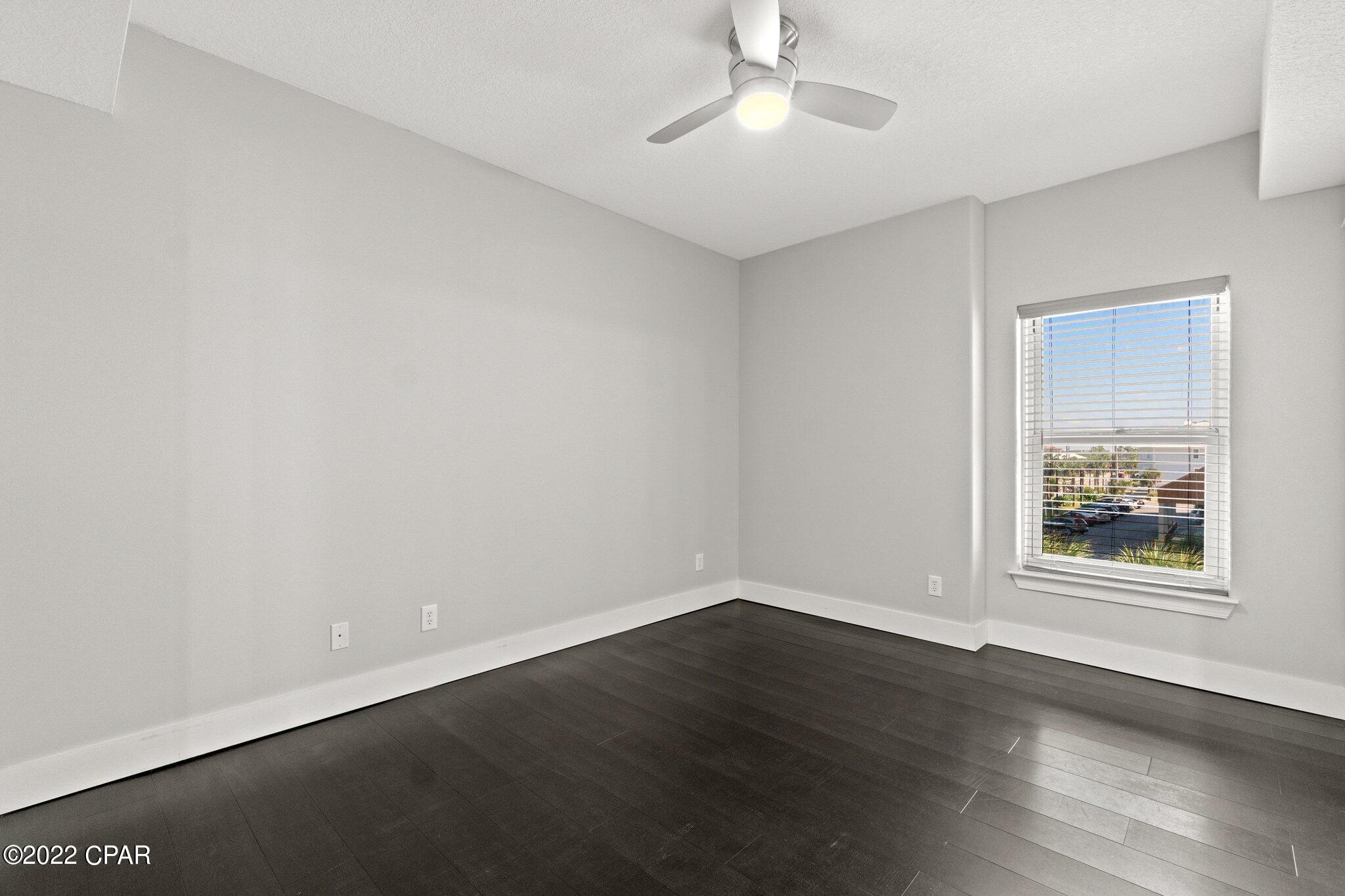 Emerald Isle - Residential