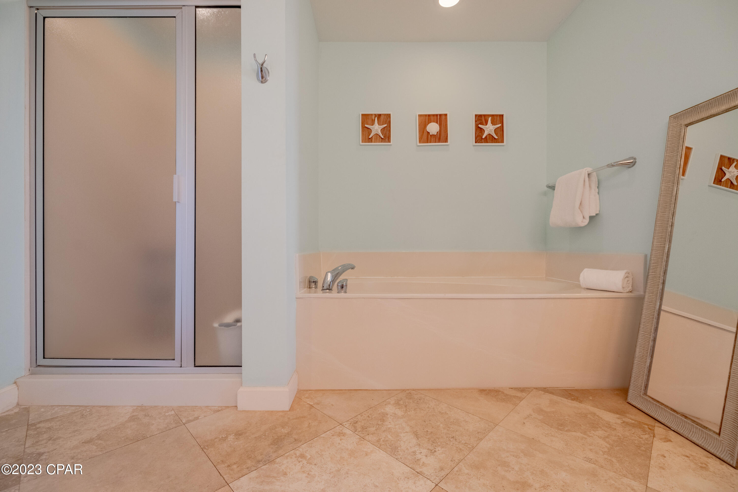 Splash Condo - Residential